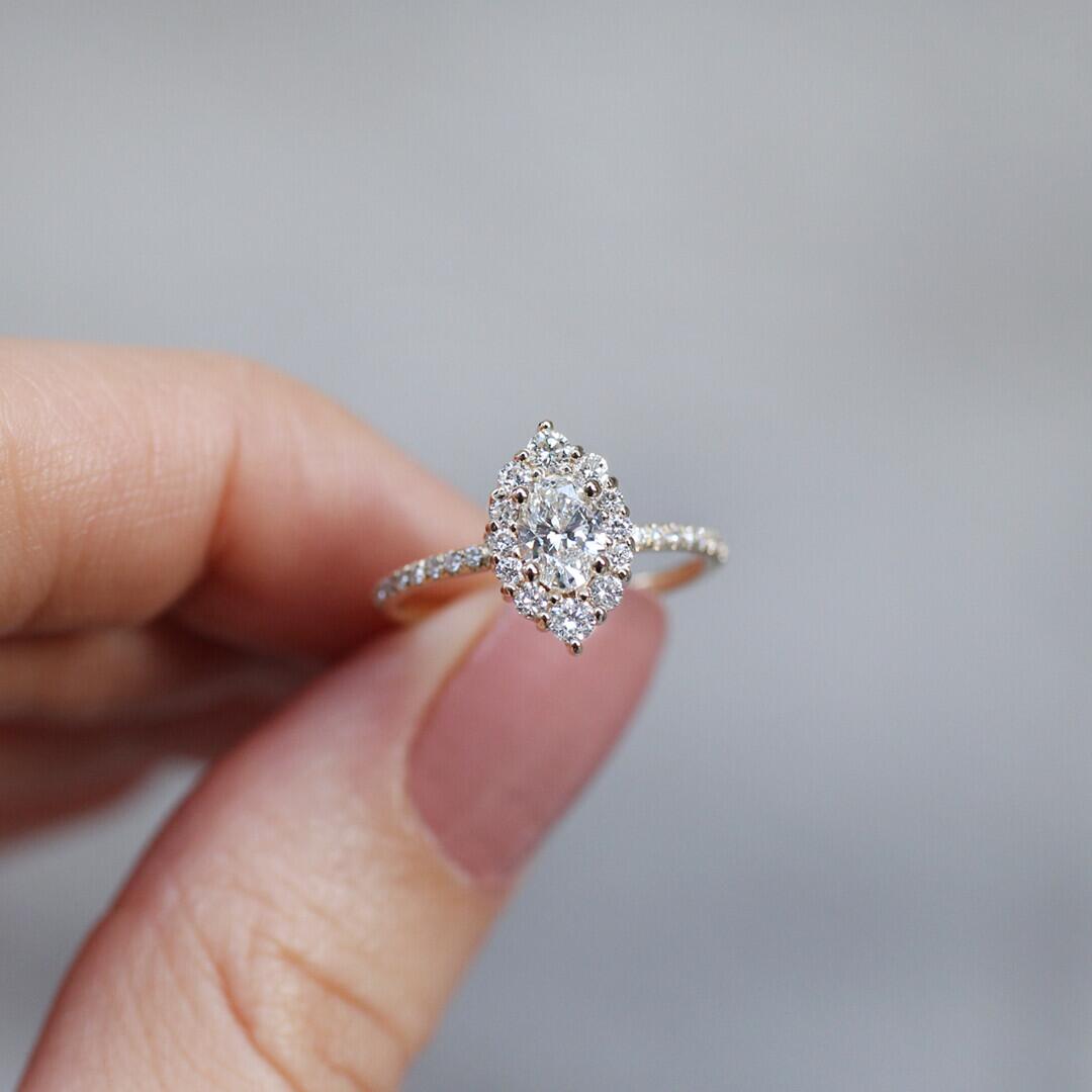 0.65 Karat Vintage Oval Lina Tasarım Pırlanta Yüzük