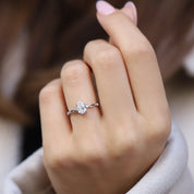 0.75 Karat D SI2 GIA Sertifikalı Nina Tasarım Damla Pırlanta Yüzük