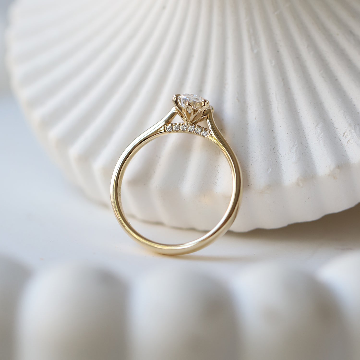 0.75 Karat F SI2 GIA Sertifikalı Lotus Pırlanta Tektaş Yüzük