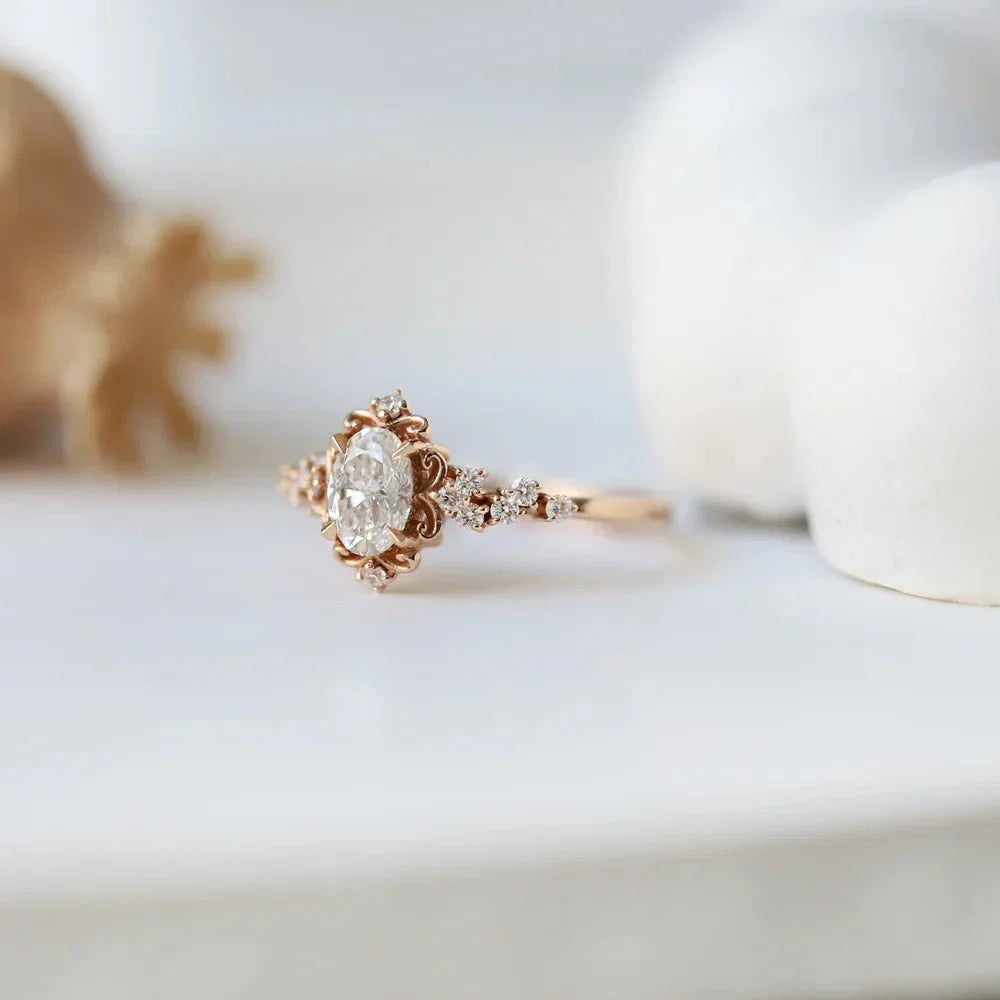 0.75 Karat D SI2 GIA Sertifikalı Vintage Emma Asimetri Pırlanta Yüzük