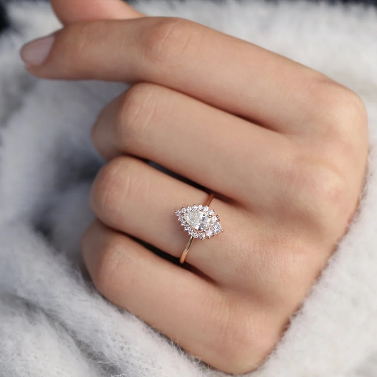 0.75 Karat Özel Tasarım Damla & Prenses Pırlanta Yüzük