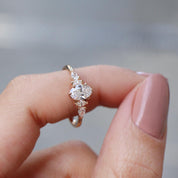 0.80 CT F SI2 GIA Sertifikalı Vintage Diana Oval Pırlanta Yüzük