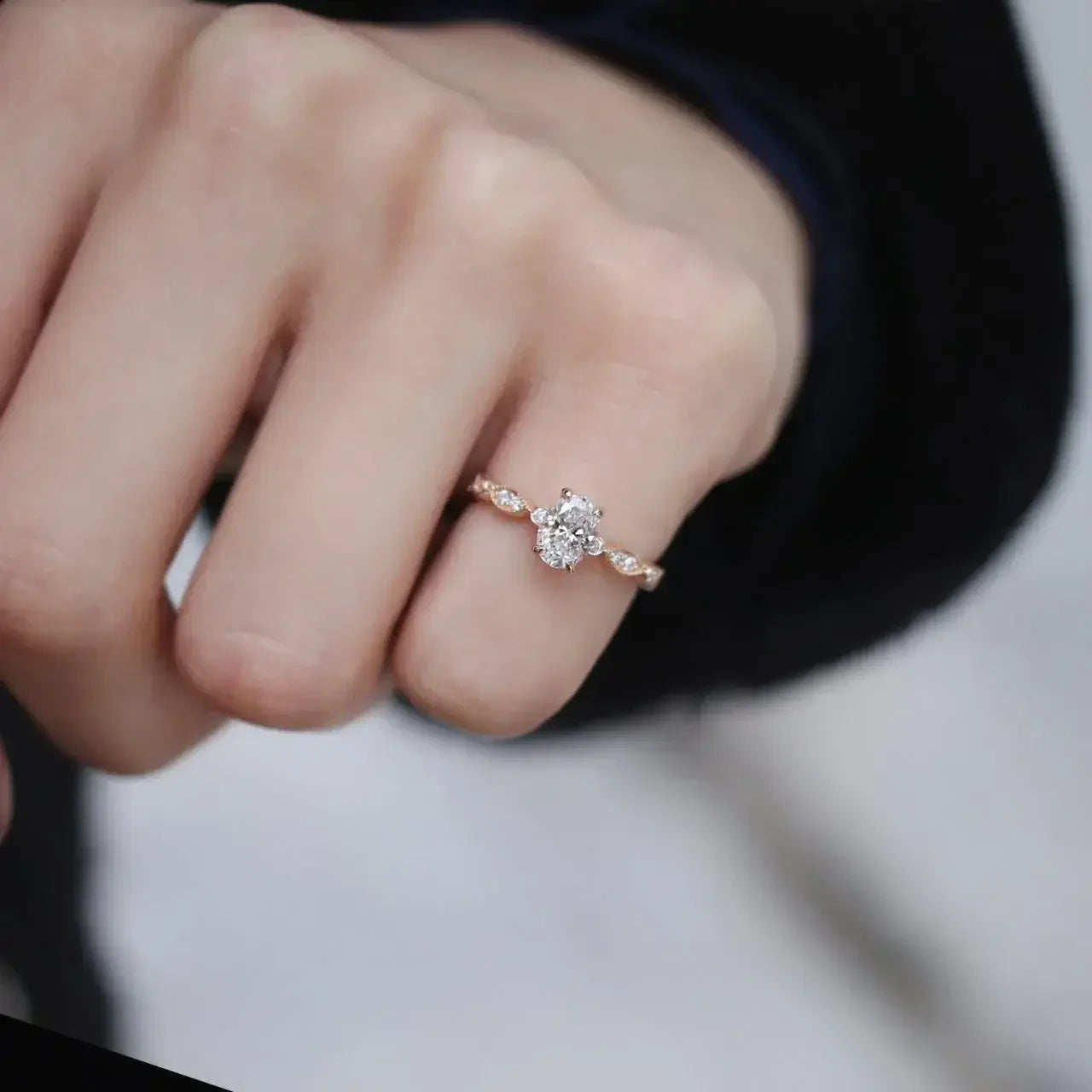 0.82 Karat GIA Sertifikalı Vintage Tasarım Oval Pırlanta Tektaş Yüzük