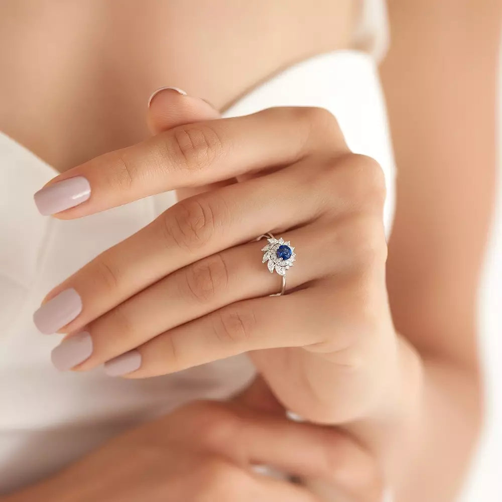 0.88 CT Safir ve Pırlanta Taşlı Beyaz Altın Yüzük