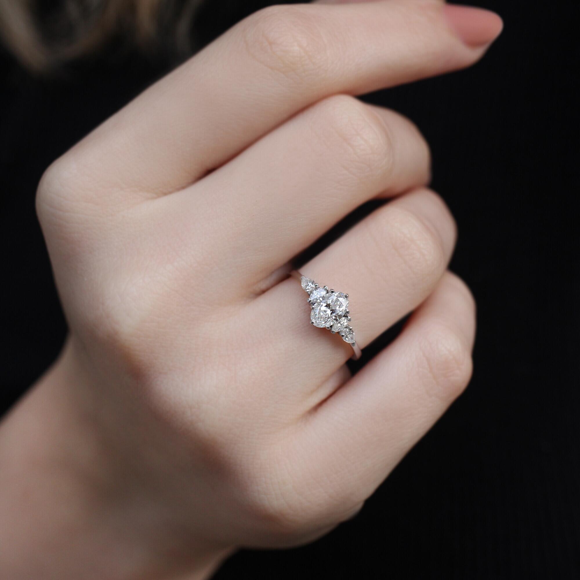 0.90 CT GIA Sertifikalı Vintage Diana Oval Pırlanta Yüzük