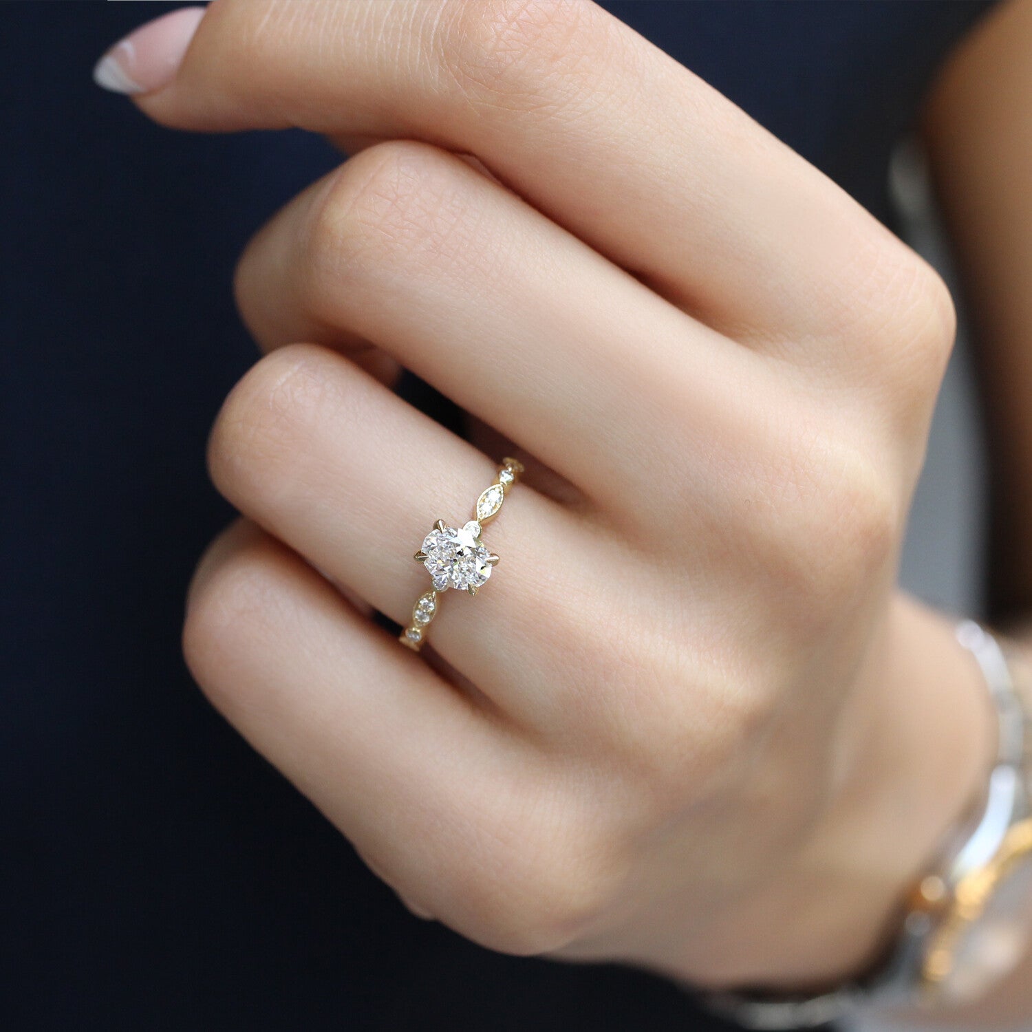 0.92 Karat Vintage Tasarım Oval Pırlanta Tektaş Yüzük