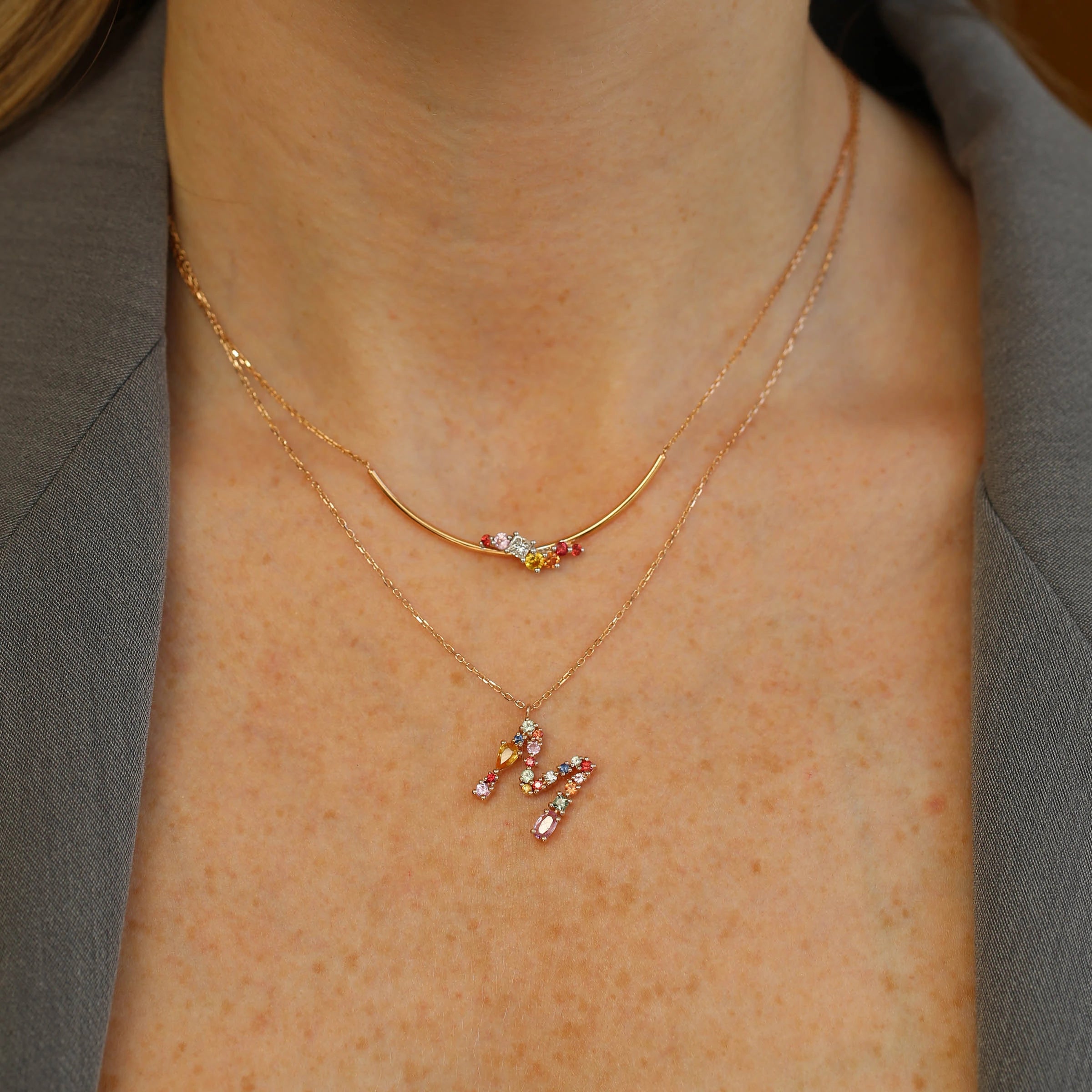 1-04-ct-multicolor-safir-tasli-m-harf-kolye-174042.jpg