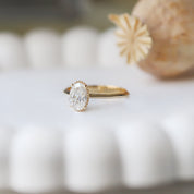 1.00 Karat D VS1 GIA Sertifikalı Oval Tektaş Yüzük