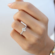 1.10 Karat F SI2 GIA Sertifikalı Özel Tasarım Oval Pırlanta Yüzük