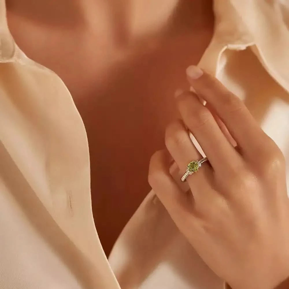 1.22 CT Peridot ve Pırlanta Taşlı Beyaz Altın Yüzük