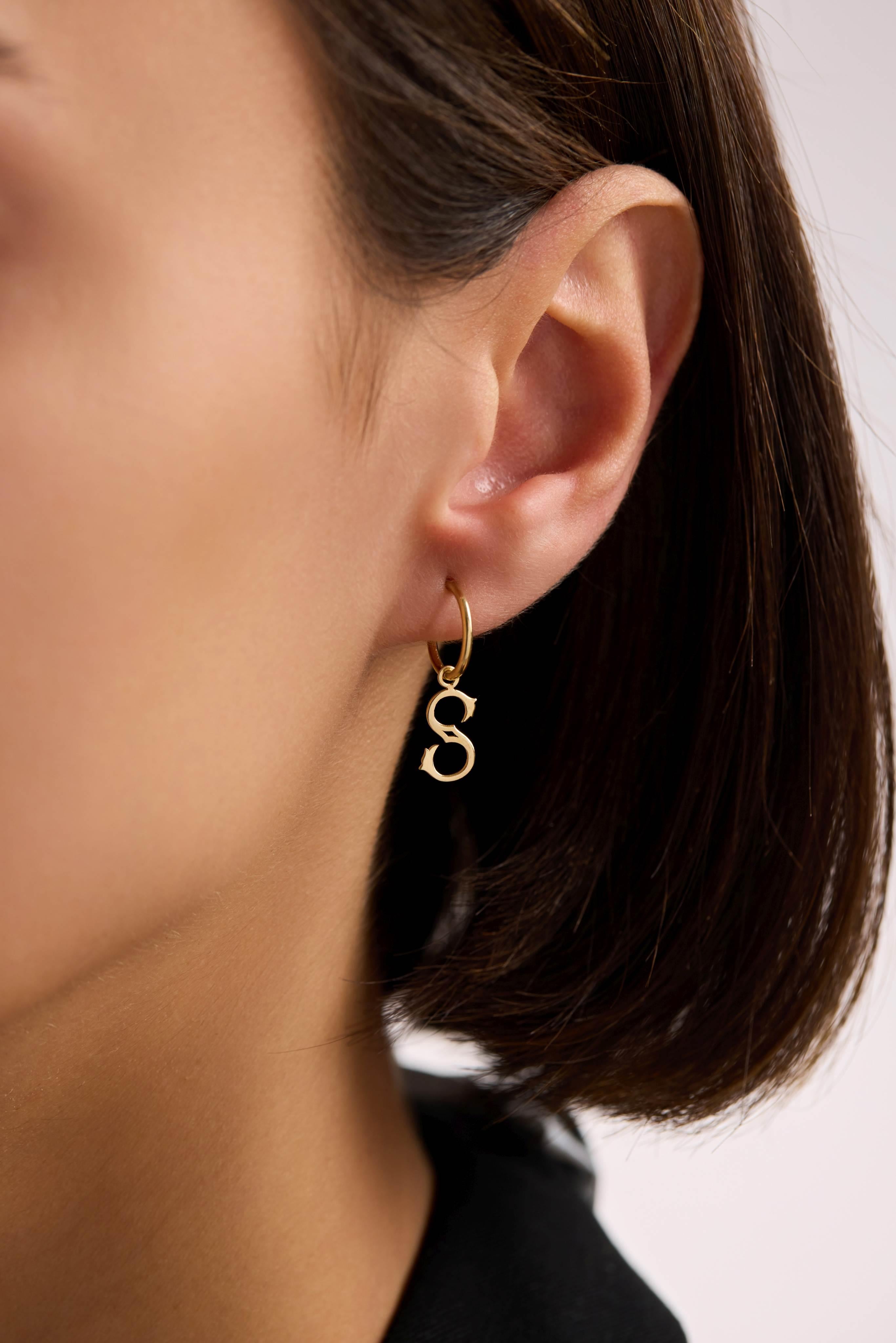 14 Ayar Altın Harf Küpe