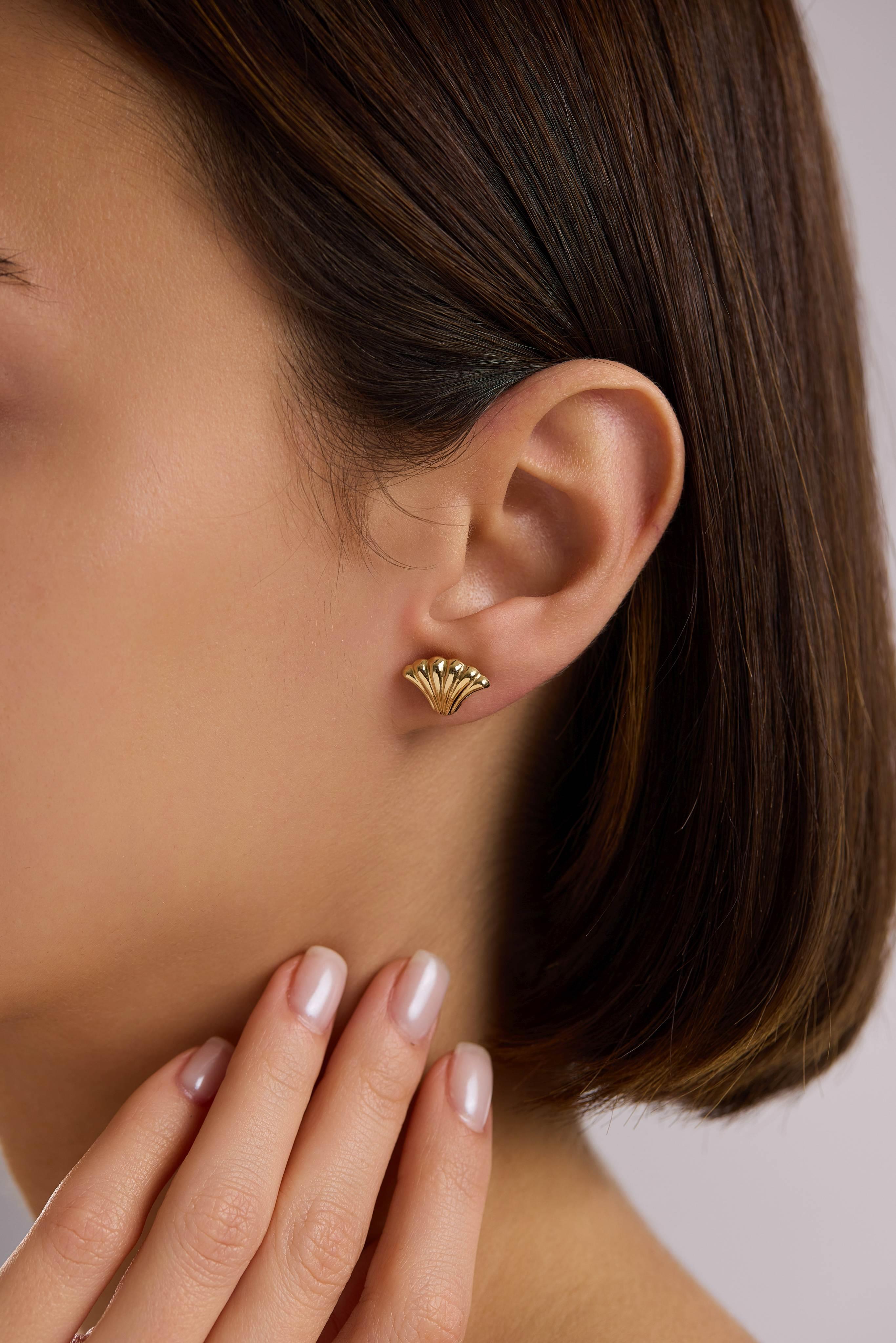 14 Ayar Altın İstiridye Küpe