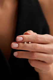 14 Ayar Altın Minimal Taşlı Küpe