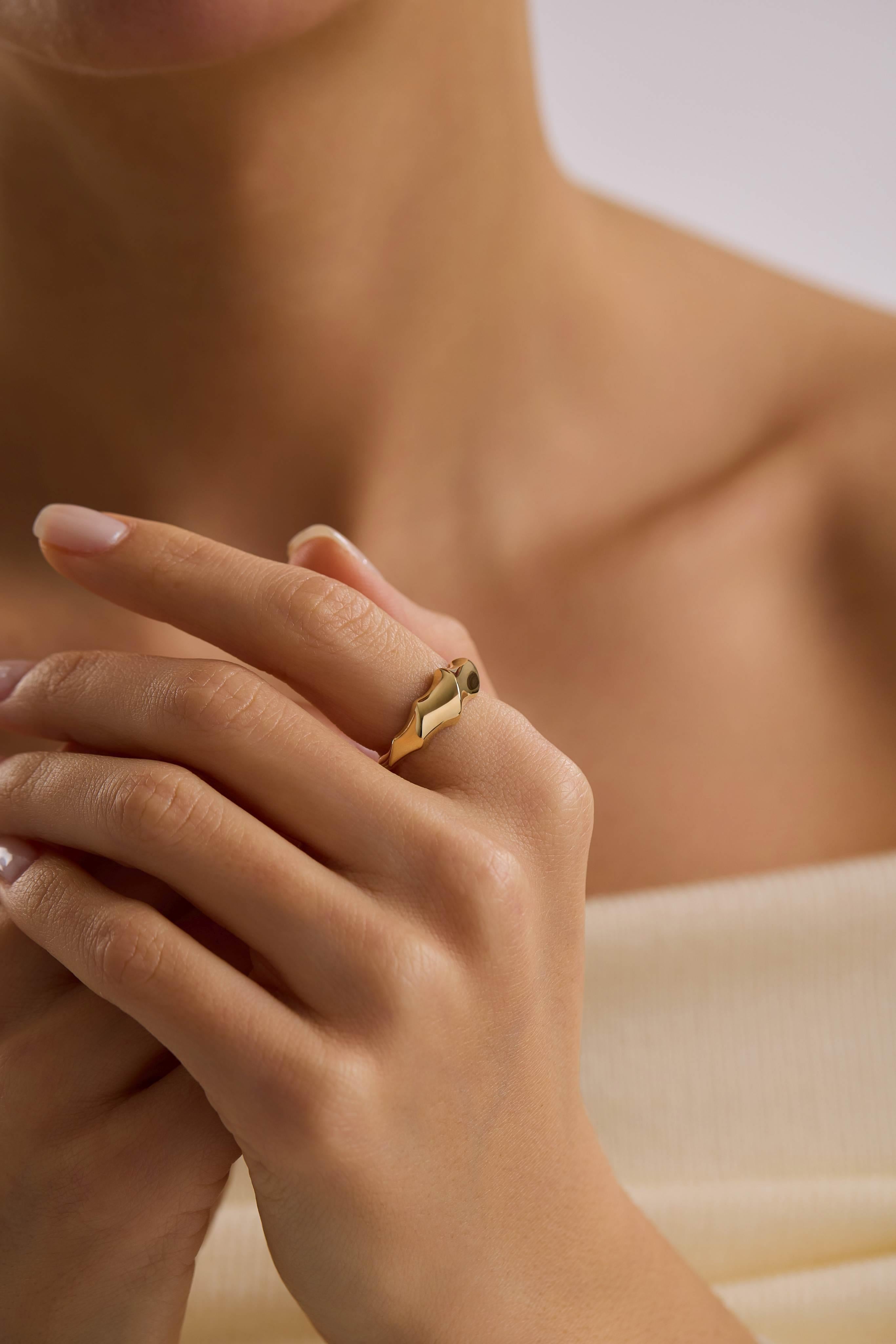 14 Ayar Altın Sarmal Yüzük