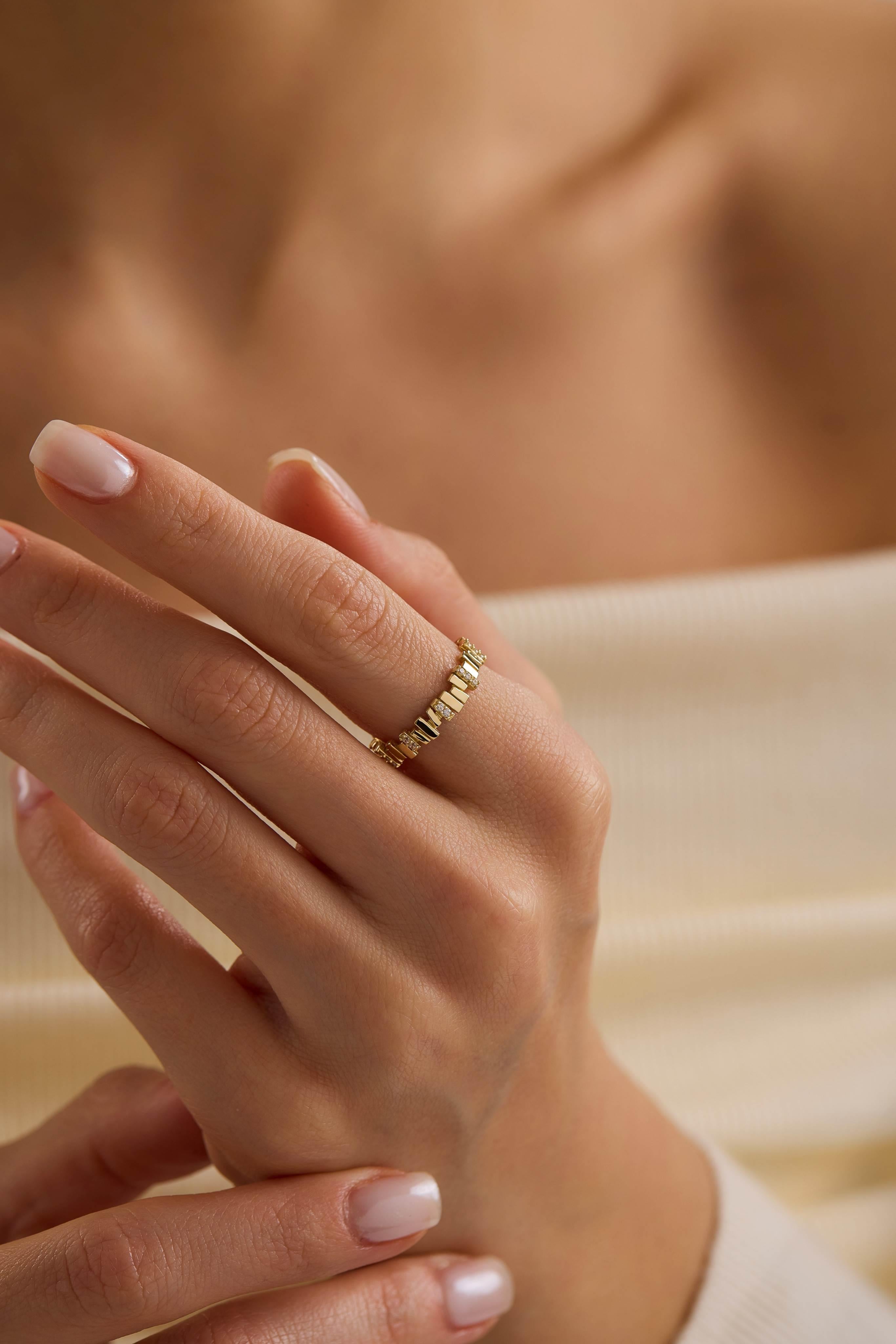 14 Ayar Altın Tasarım Yüzük