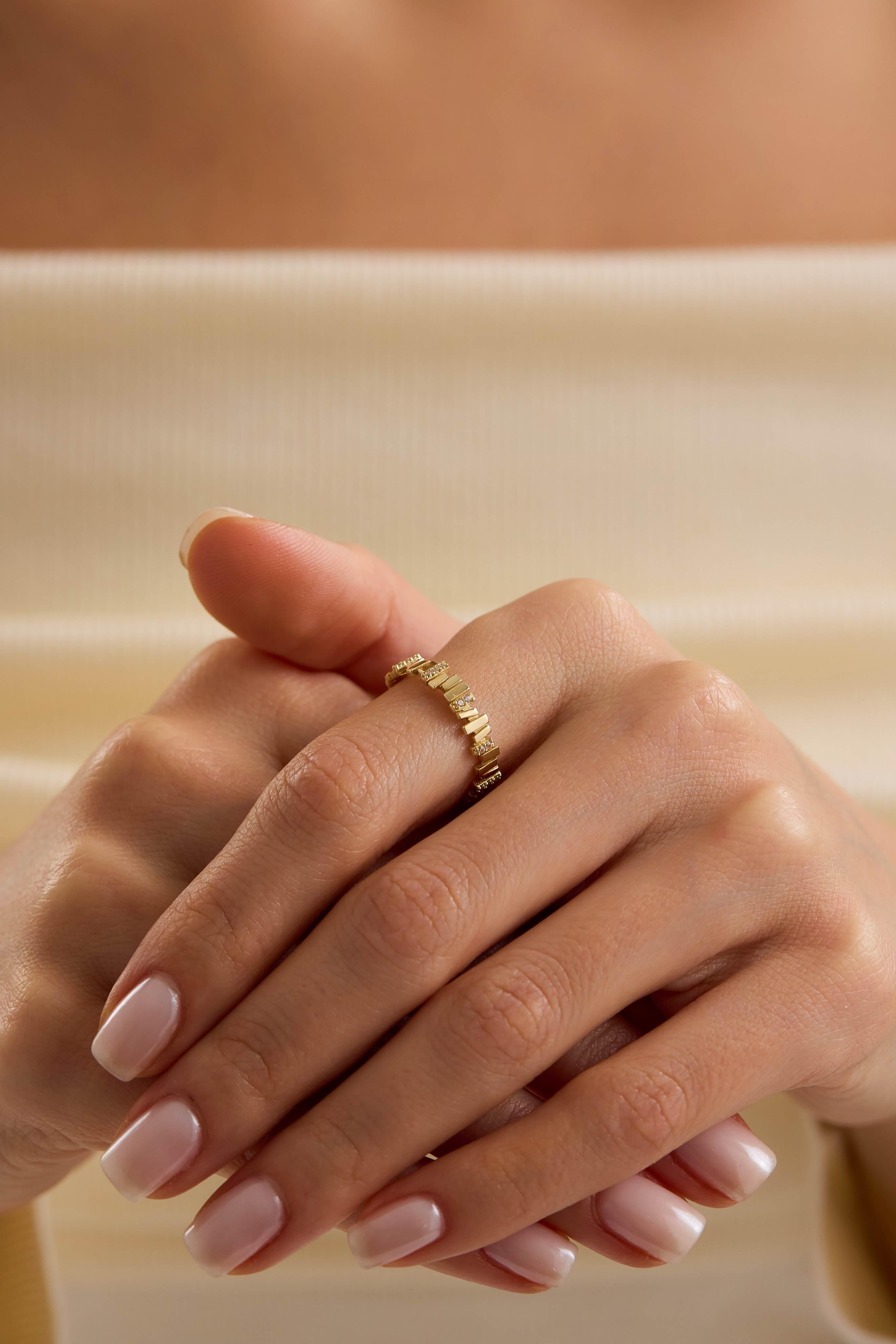 14 Ayar Altın Tasarım Yüzük