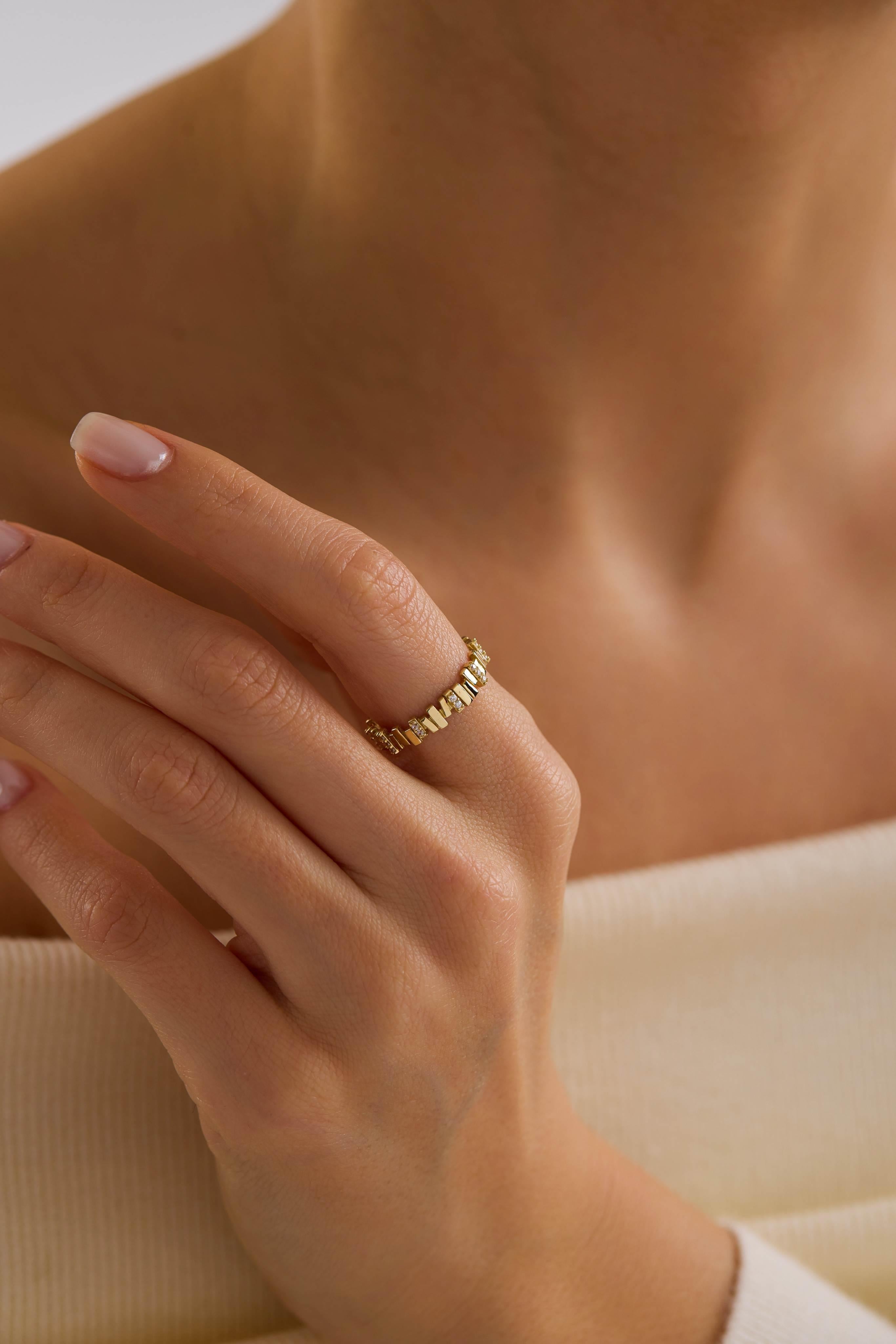 14 Ayar Altın Tasarım Yüzük