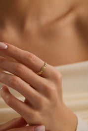 14 Ayar Altın Tasarım Yüzük