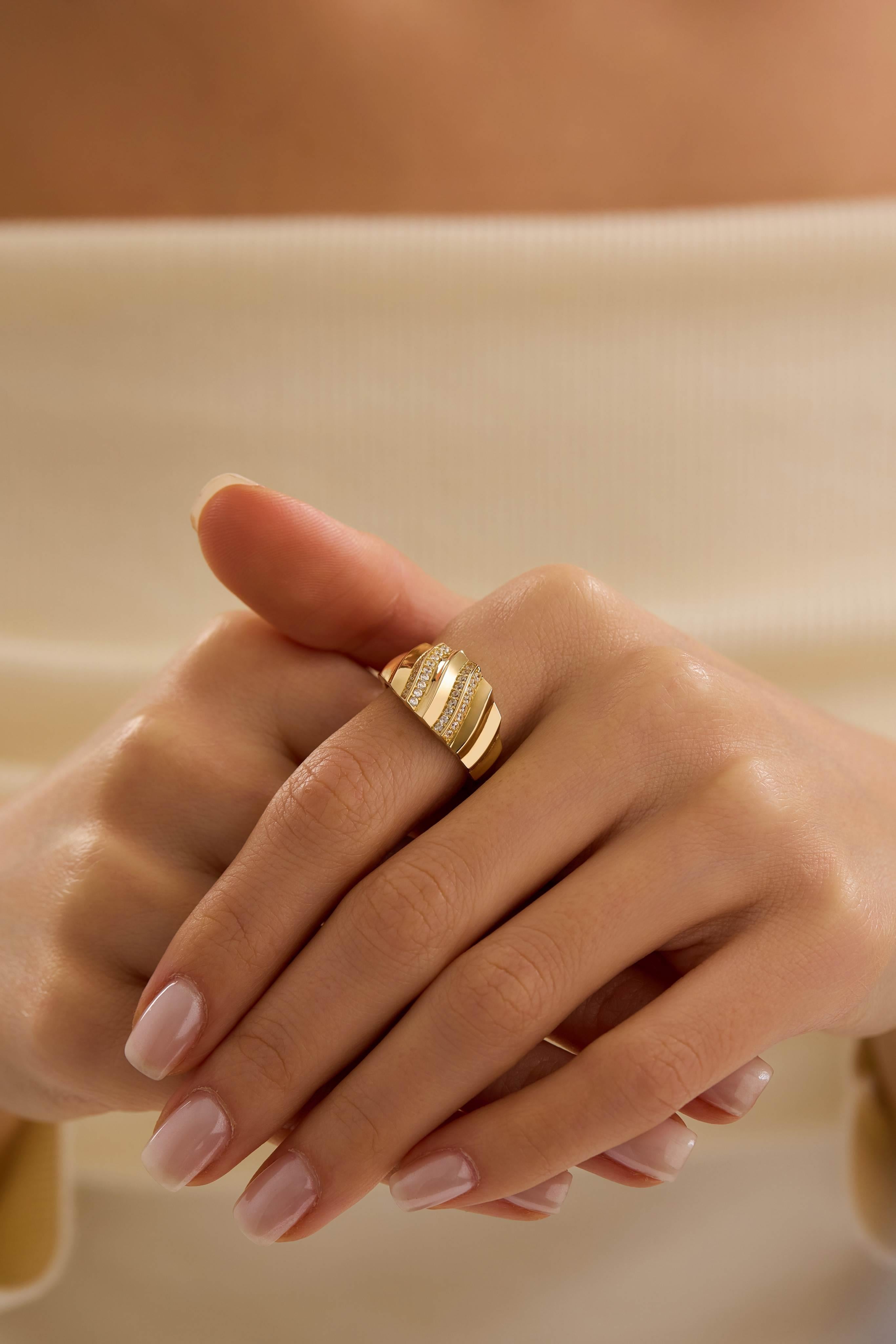 14 Ayar Altın Taşlı Kalın Yüzük