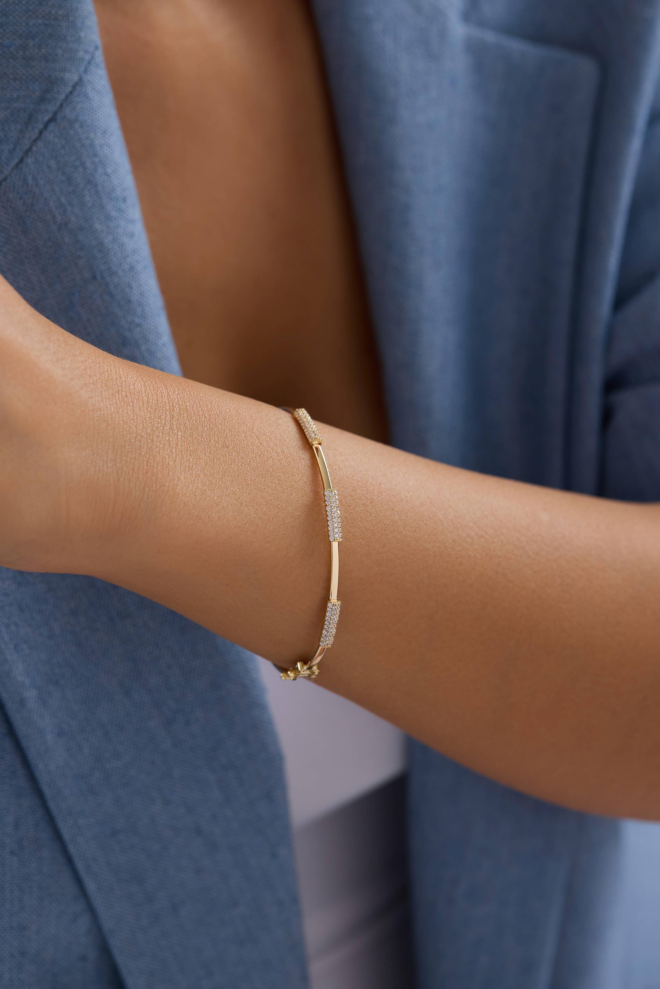 14 Ayar Altın Taşlı Kelepçe Bilezik