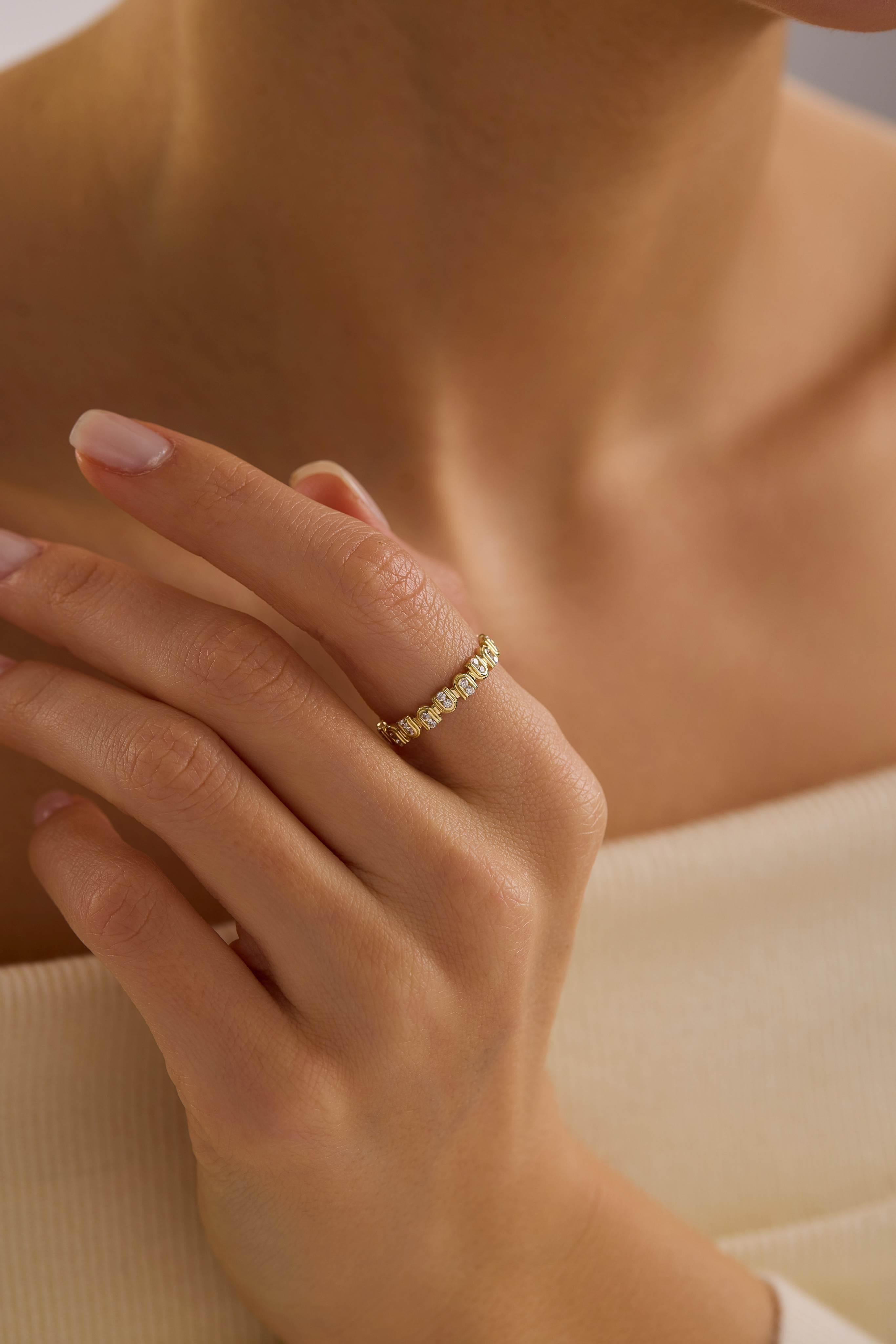 14 Ayar Altın Taşlı Otantik Yüzük