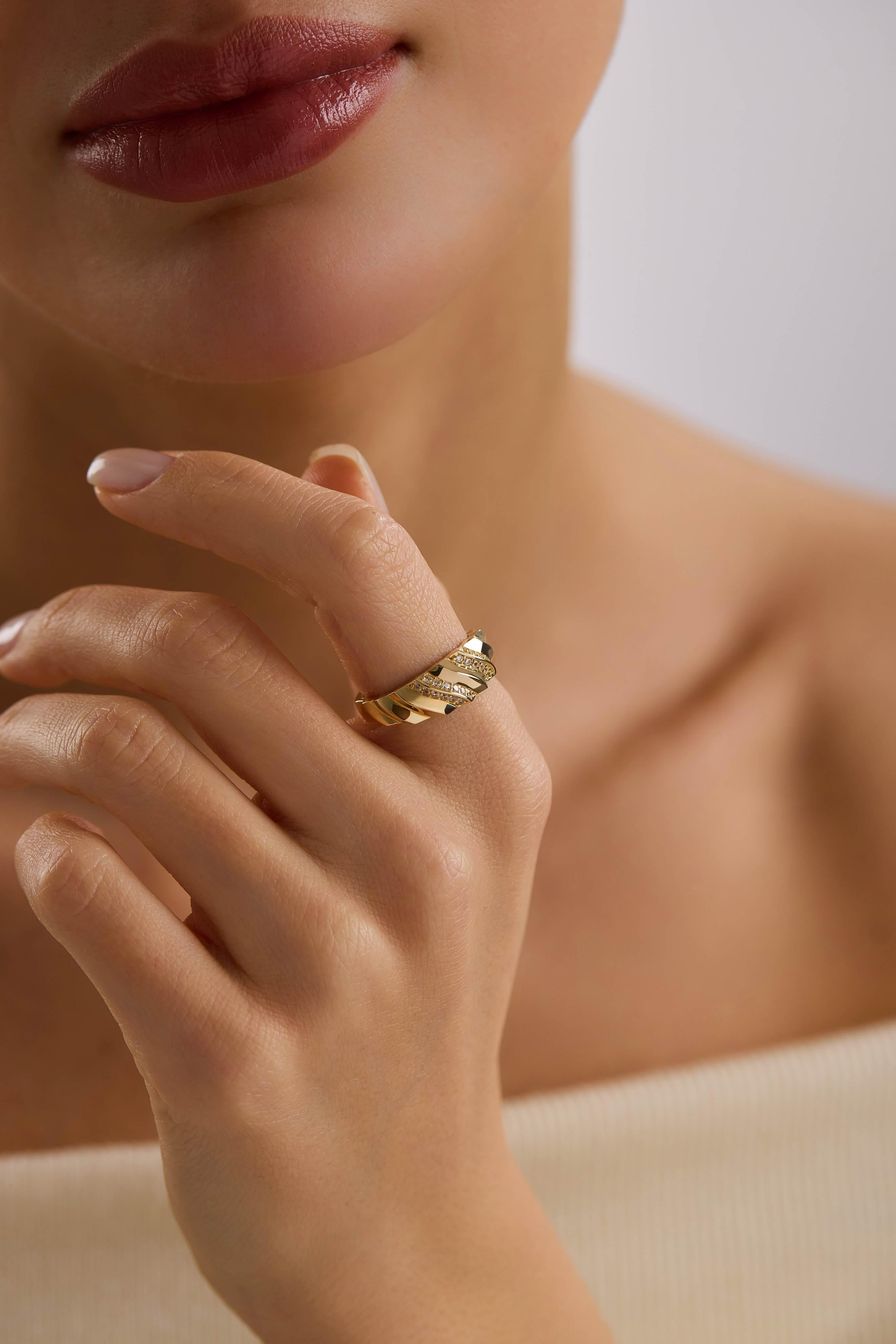 14 Ayar Altın Taşlı Yüzük