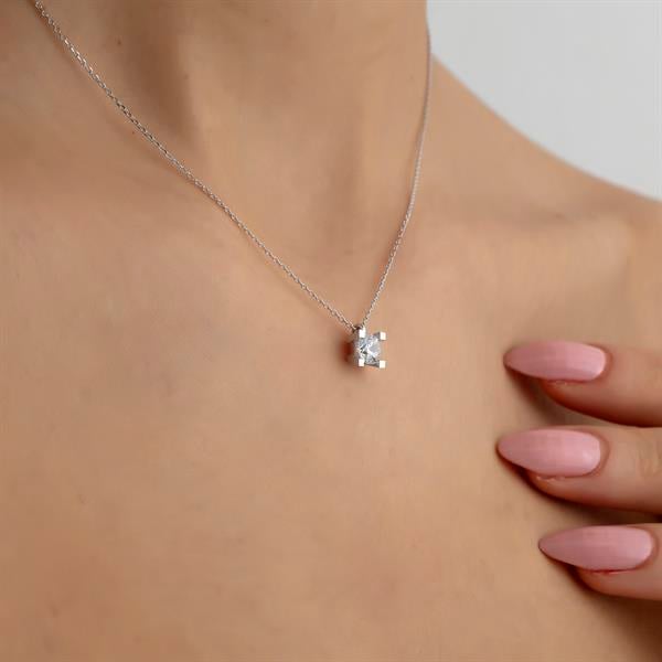 14 Ayar Altın Tektaş Kolye