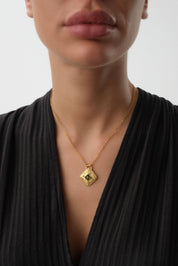 14 Ayar Balti̇c Flame Altın Kolye