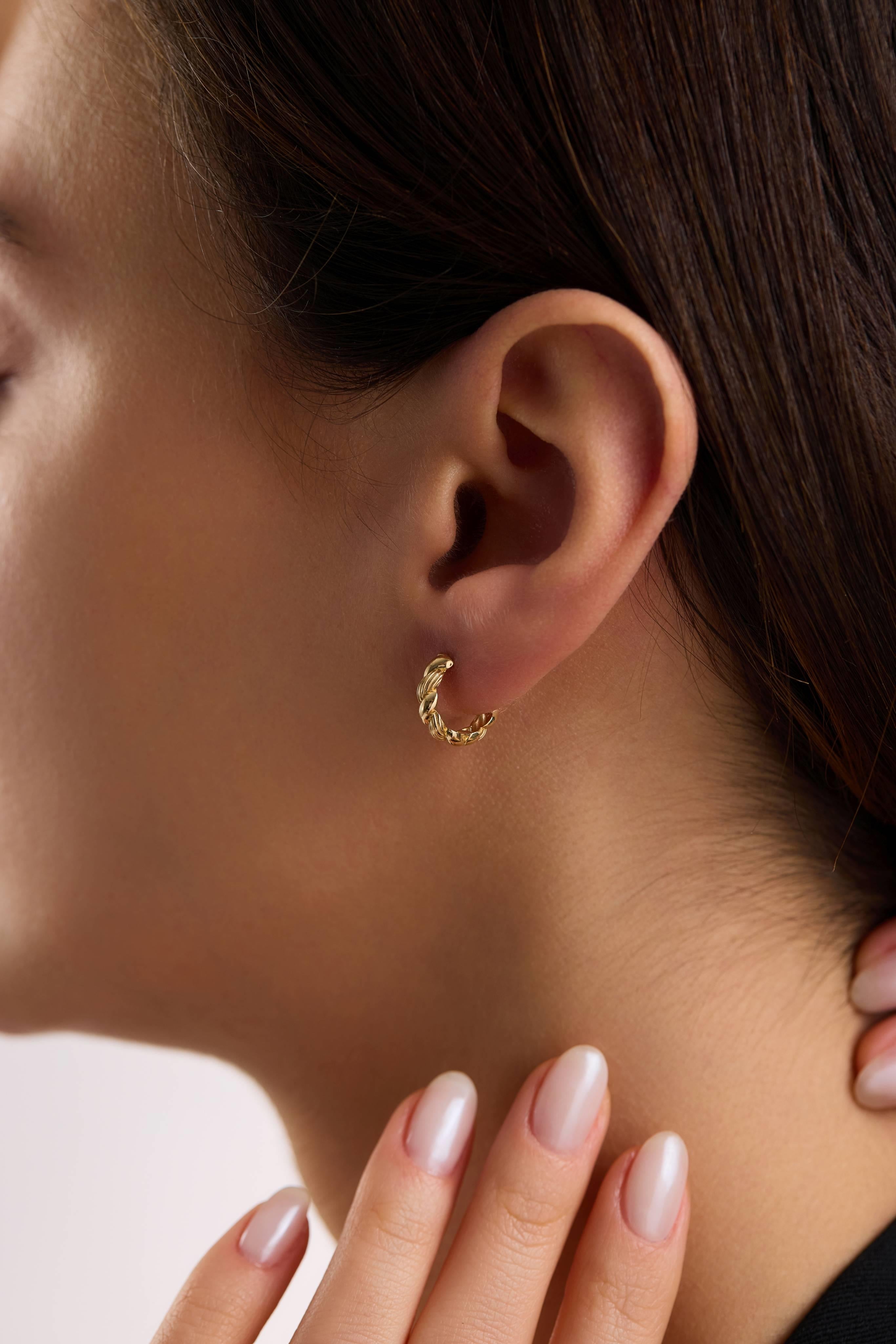 14 Ayar Burgu Altın Halka Küpe (Küçük)