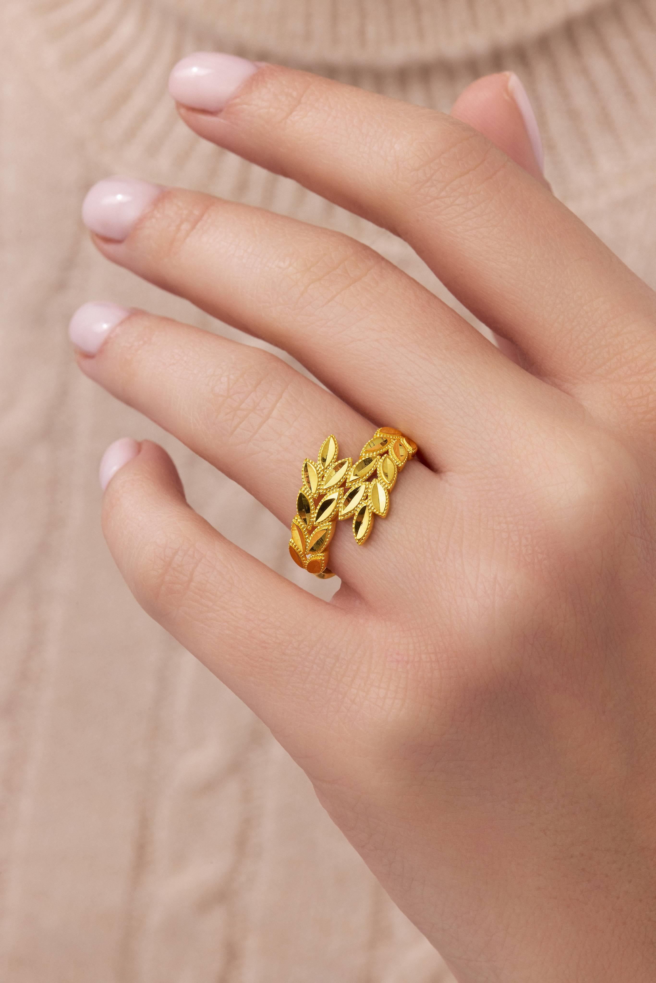 14 Ayar Çiçek Sarı Altın Yüzük