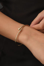 14 Ayar Çivi Altın Kelepçe