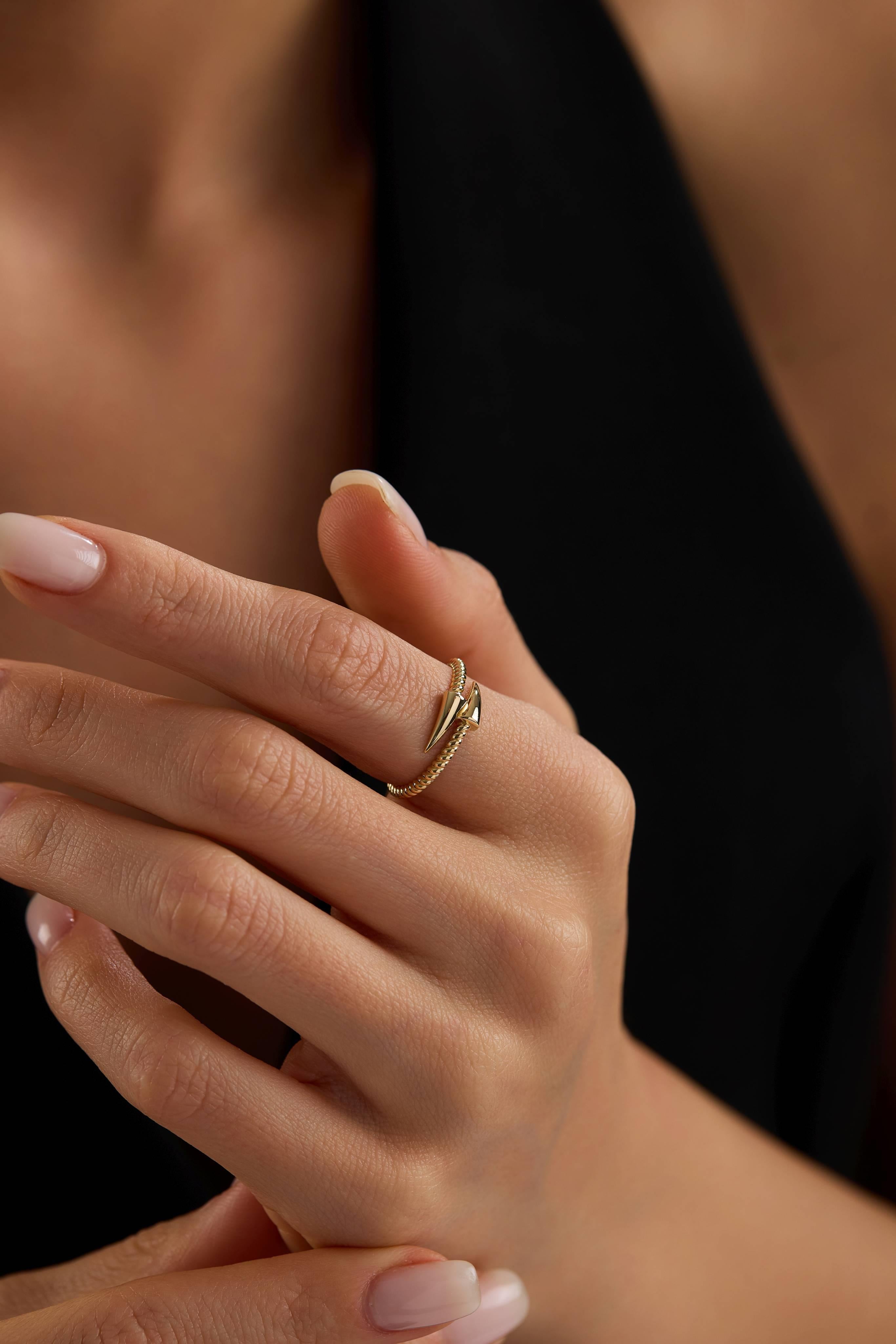 14 Ayar Çivi Sarmal Altın Yüzük