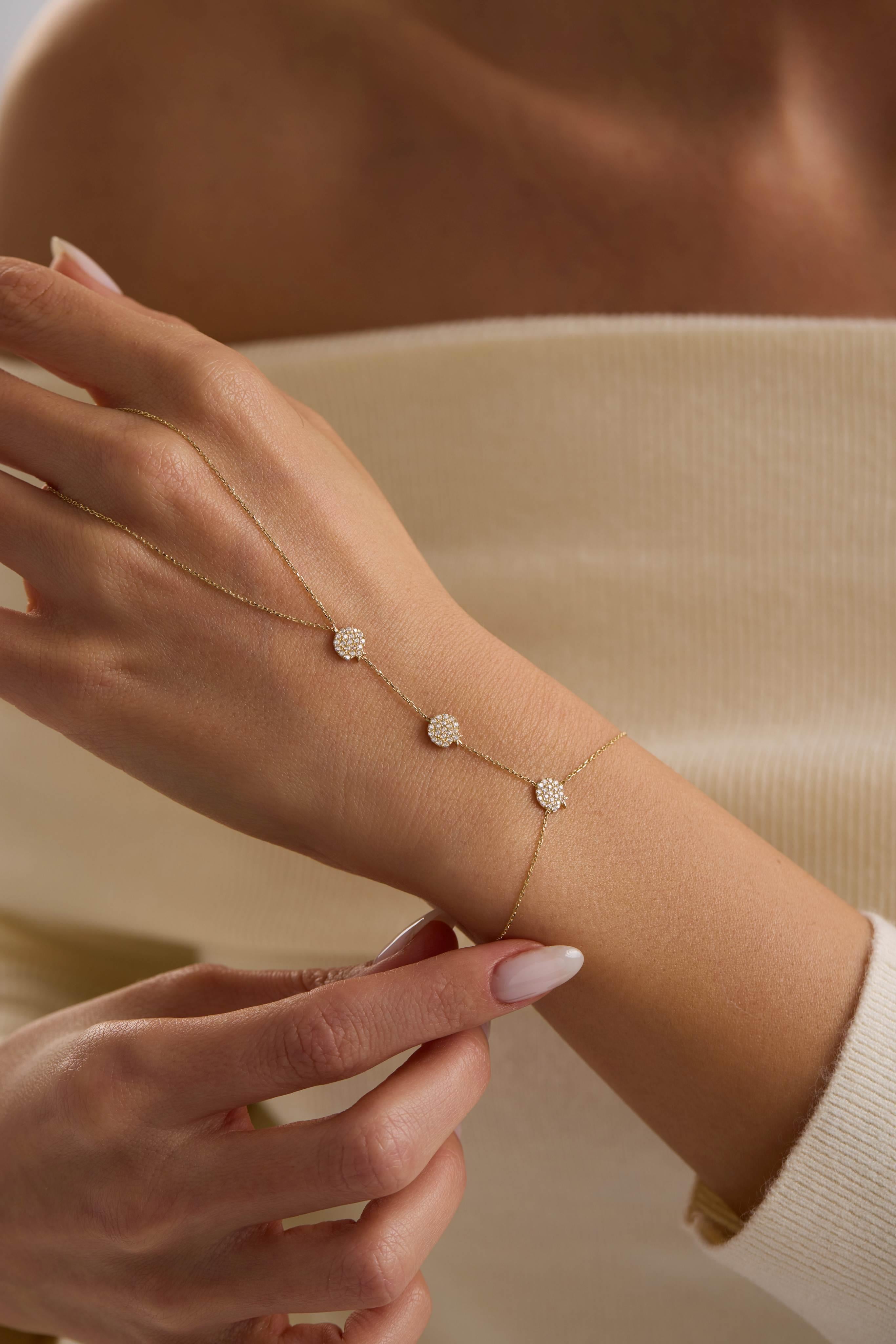 14 Ayar Daire Taşlı Altın Şahmeran