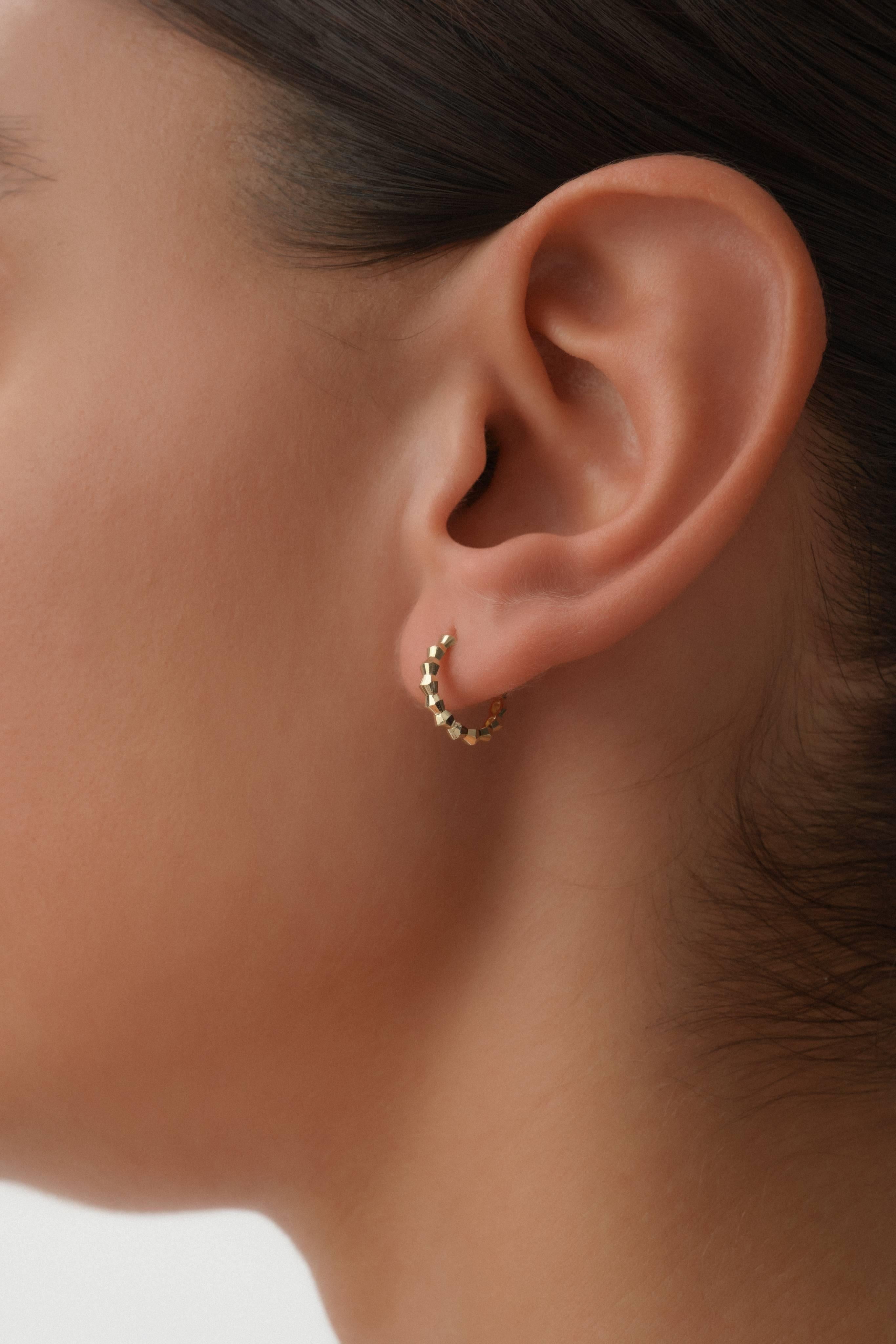 14 Ayar Desenli Altın Halka Küpe