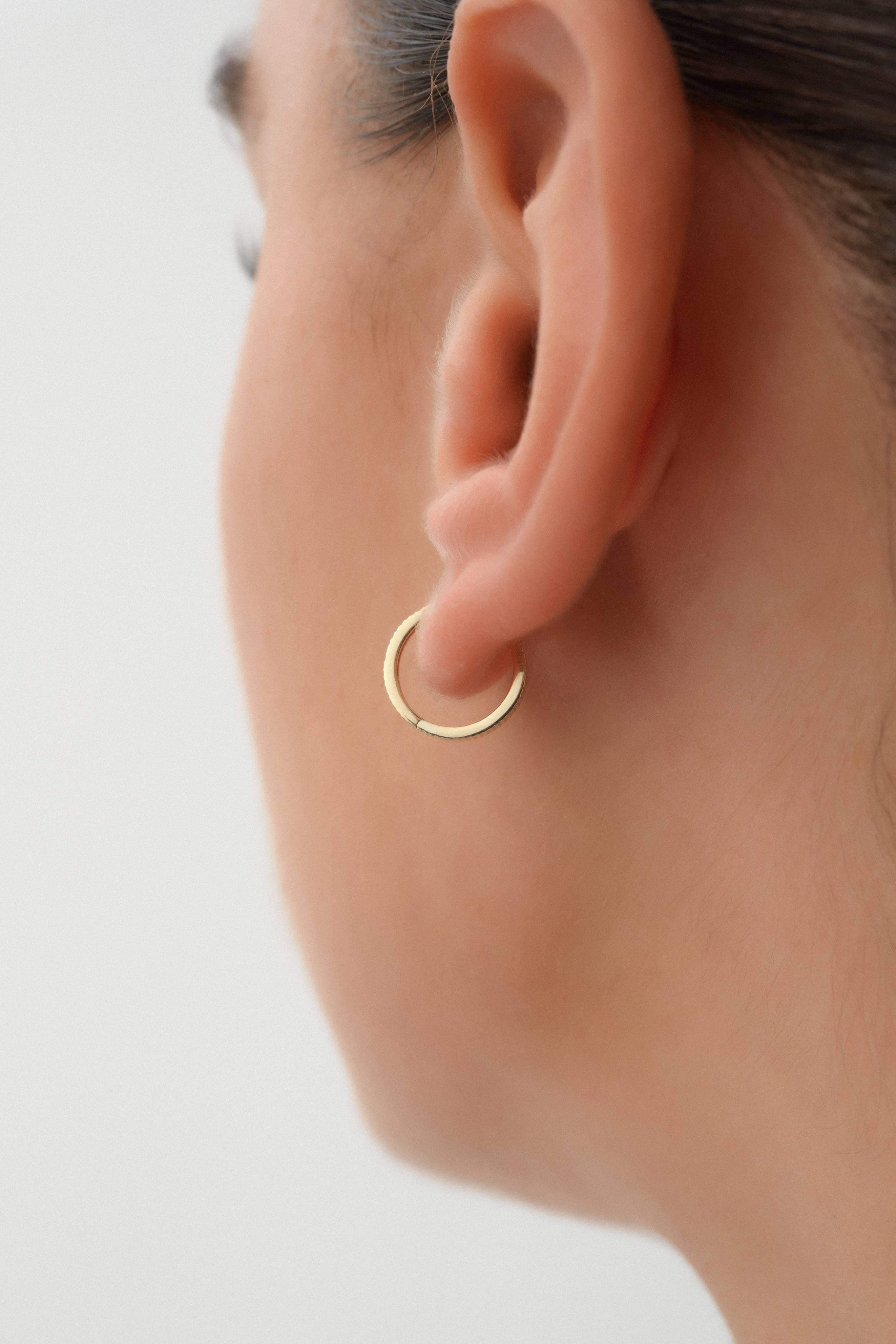 14 Ayar Desenli Altın Halka Küpe