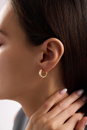 14 Ayar Desenli Altın Küpe