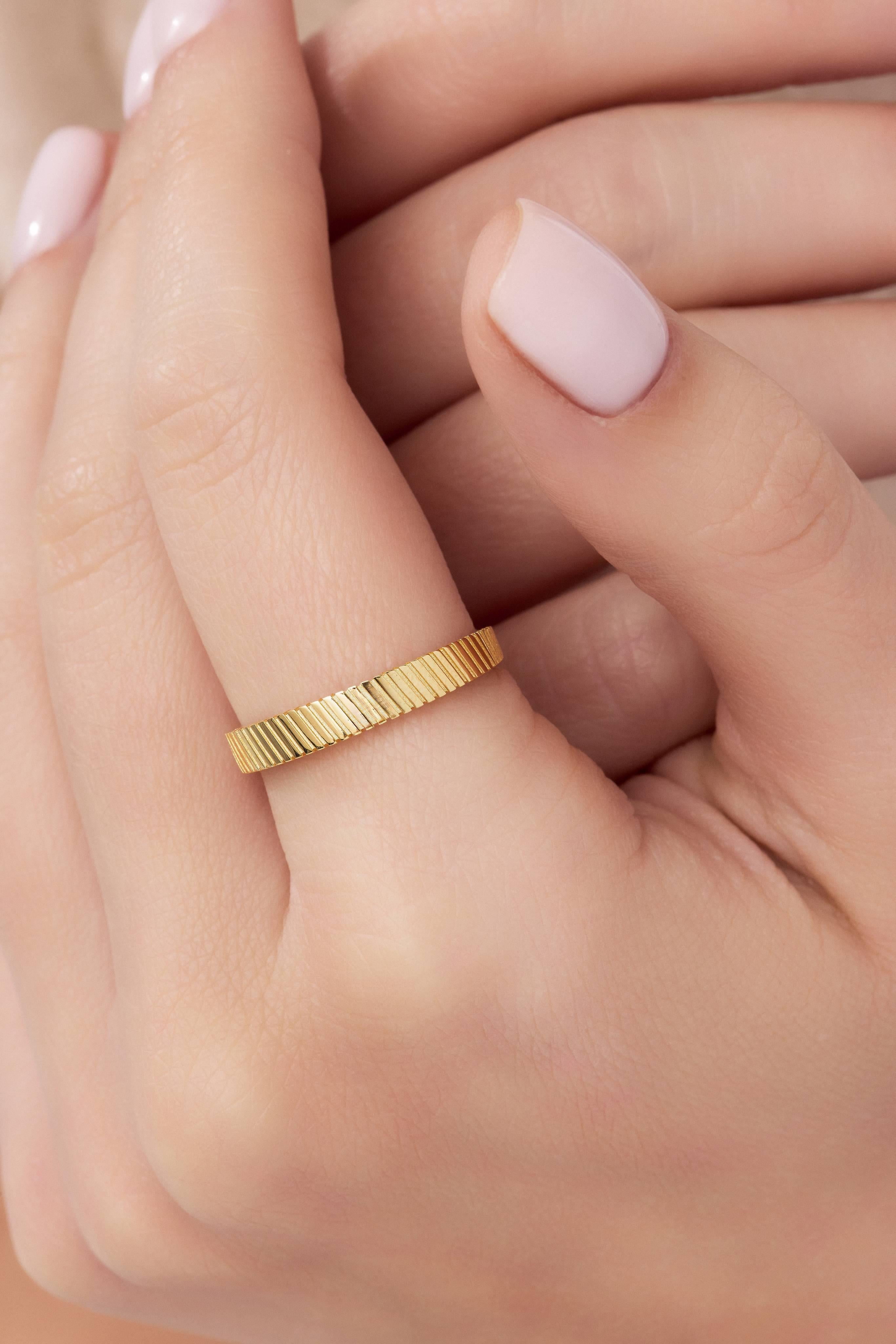 14 Ayar Desenli Altın Yüzük