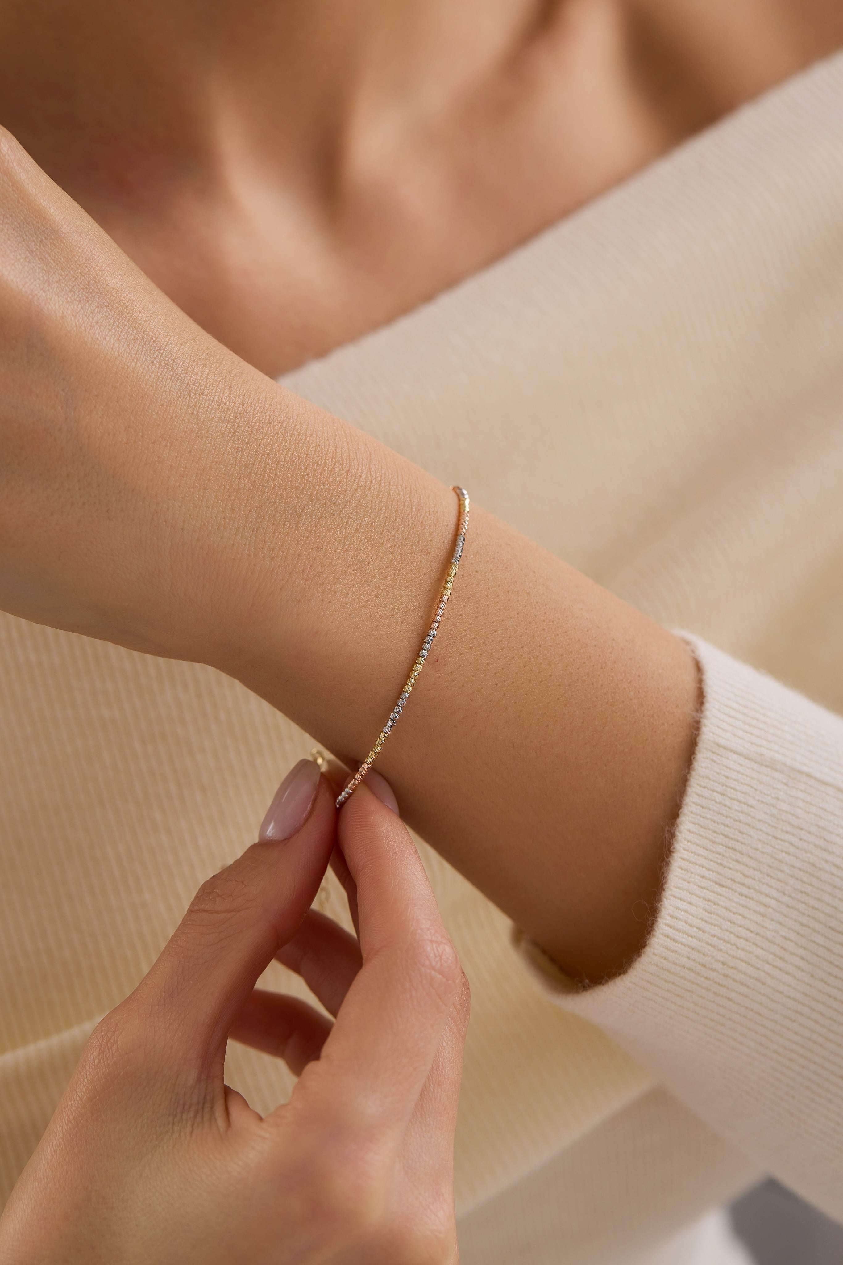 14 Ayar Dorika Üç Renkli Altın Kelepçe