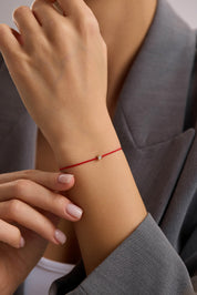 14 Ayar İpli Minimal Altın Bileklik