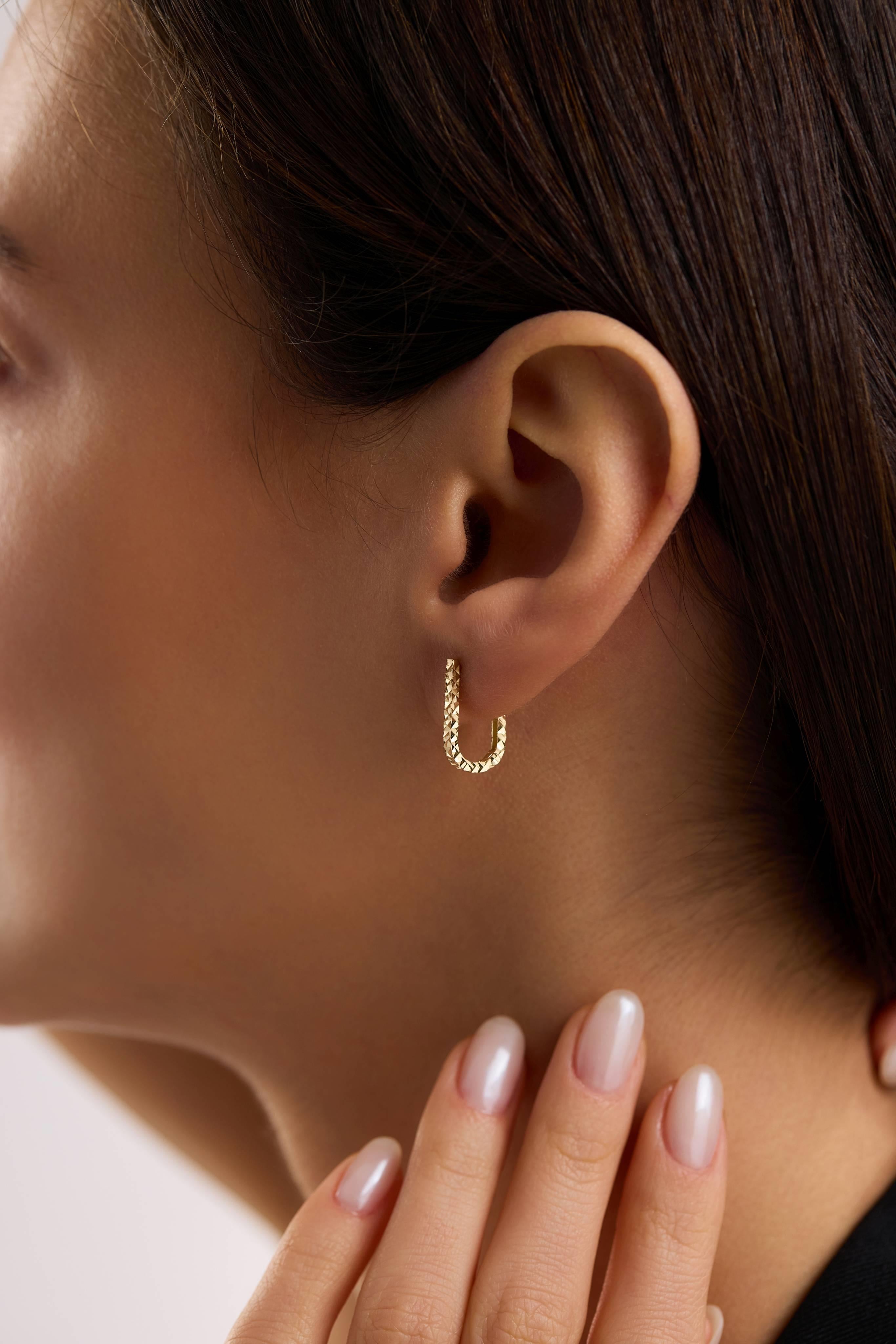 14 Ayar Kalemli Halka Altın Küpe