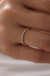 14 Ayar Kalpli Taşlı Altın Yüzük