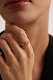 14 Ayar Kalpli Taşlı Altın Yüzük