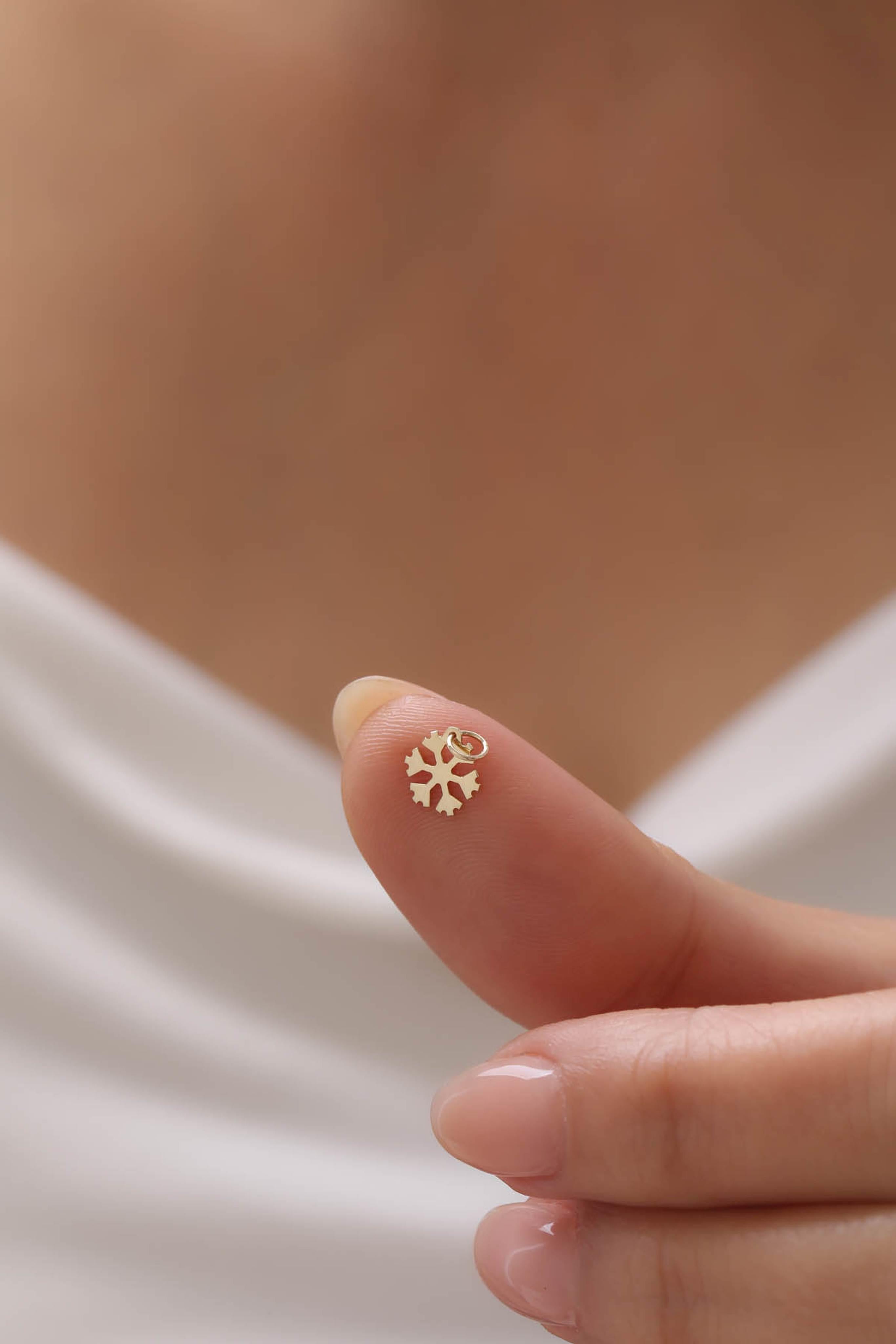 14 Ayar Kar Tanesi Altın Kolye Ucu