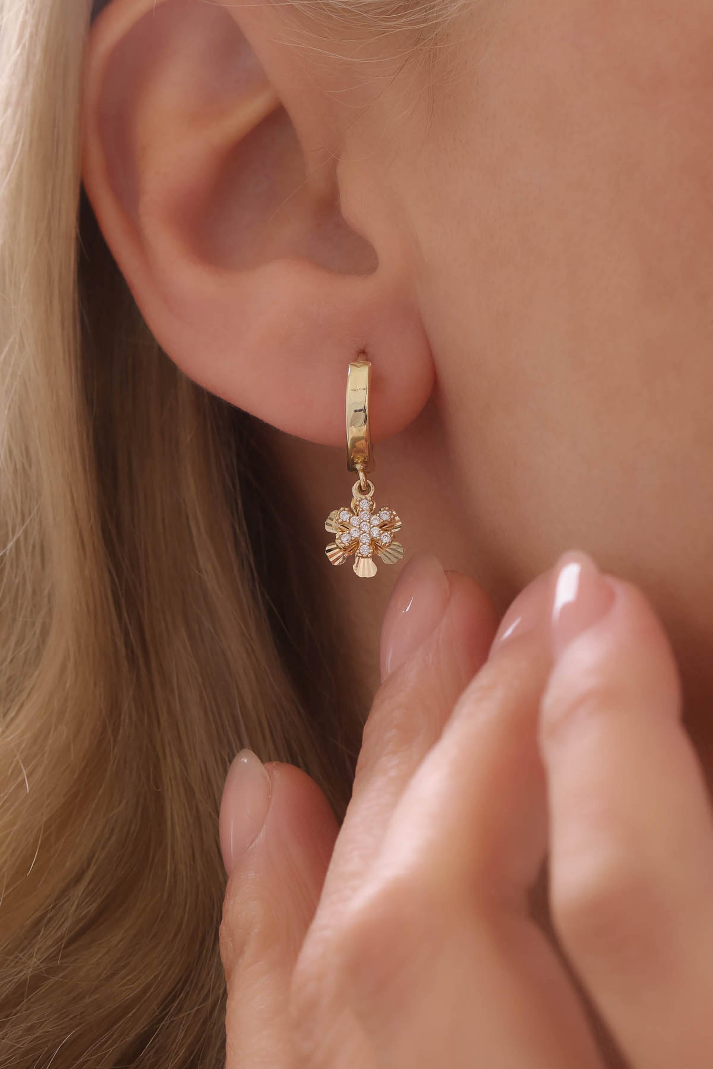 14 Ayar Kar Tanesi Altın Küpe