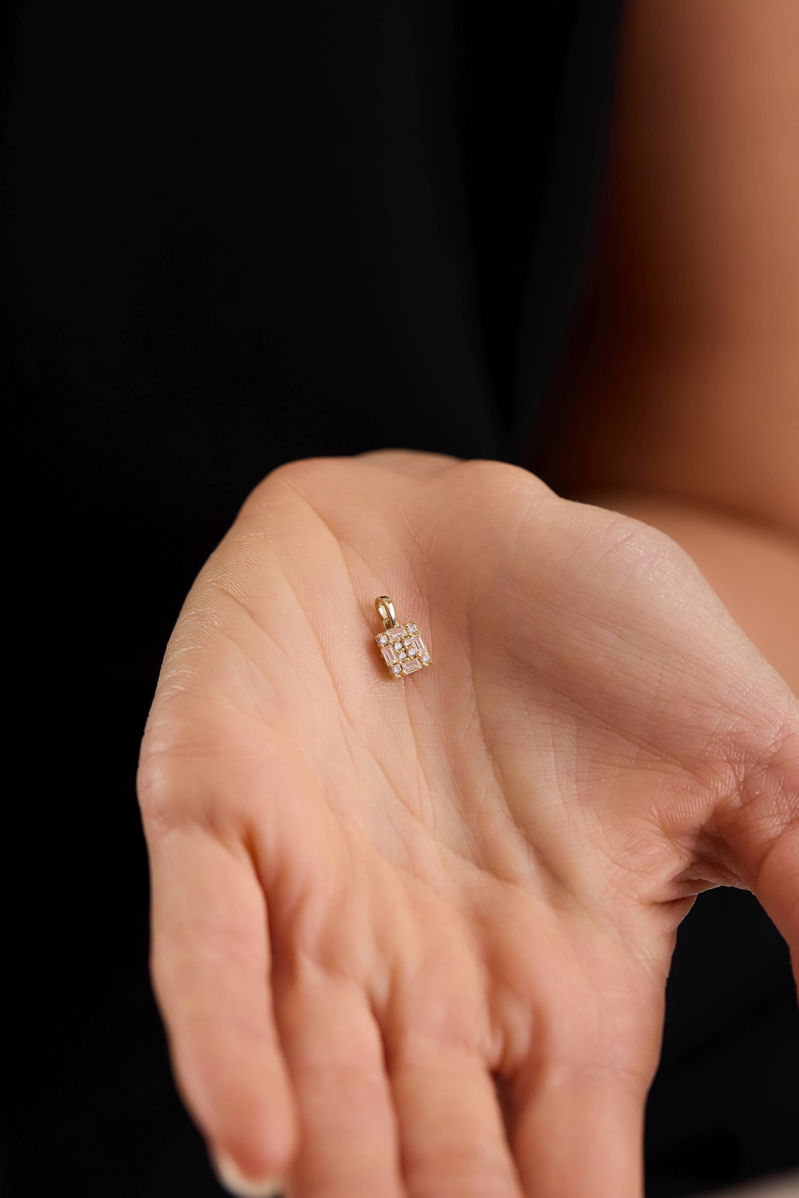 14 Ayar Kare Baget Altın Kolye Ucu