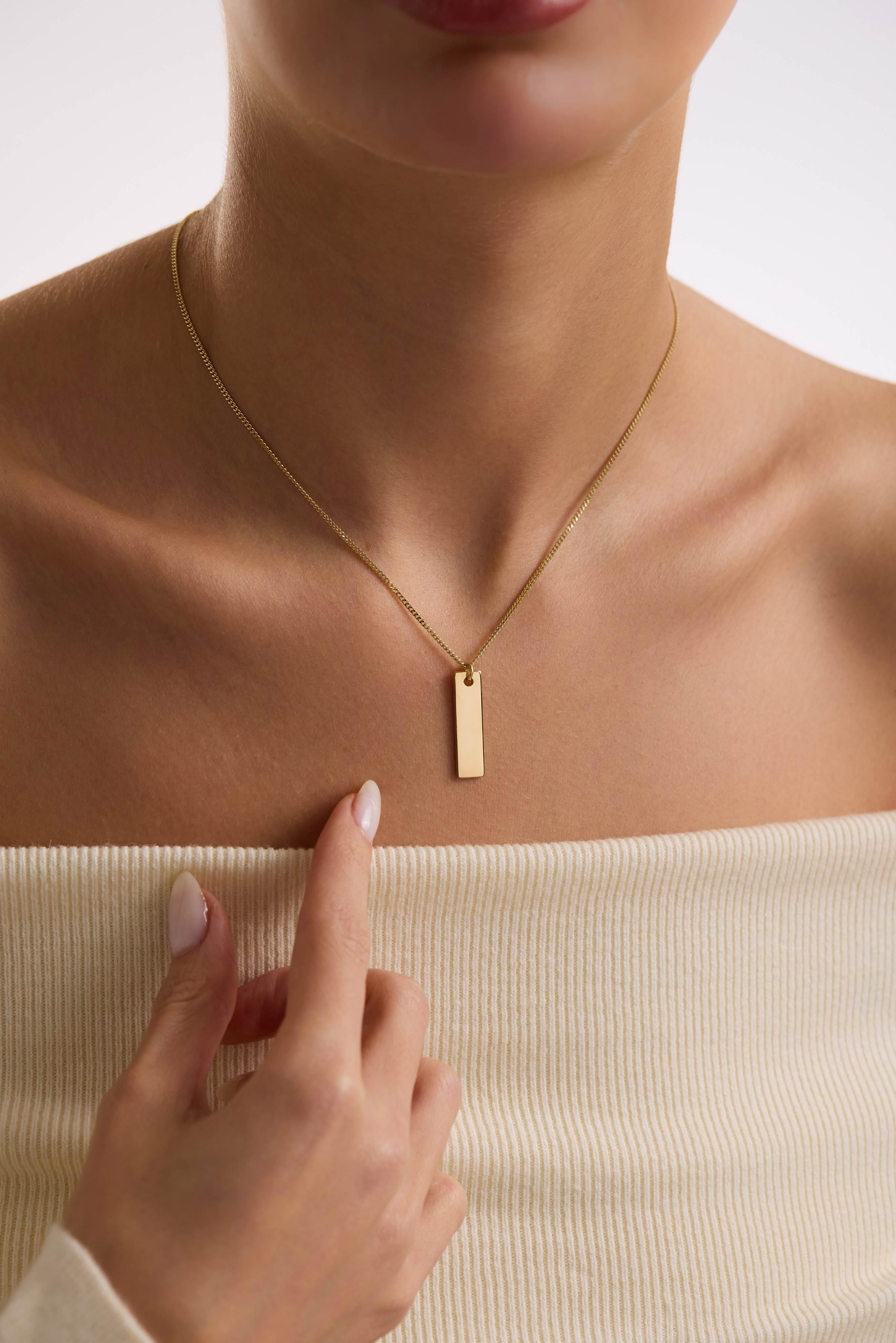 14 Ayar Kişiselleştirilebilir Dikey Plaka Altın Kolye