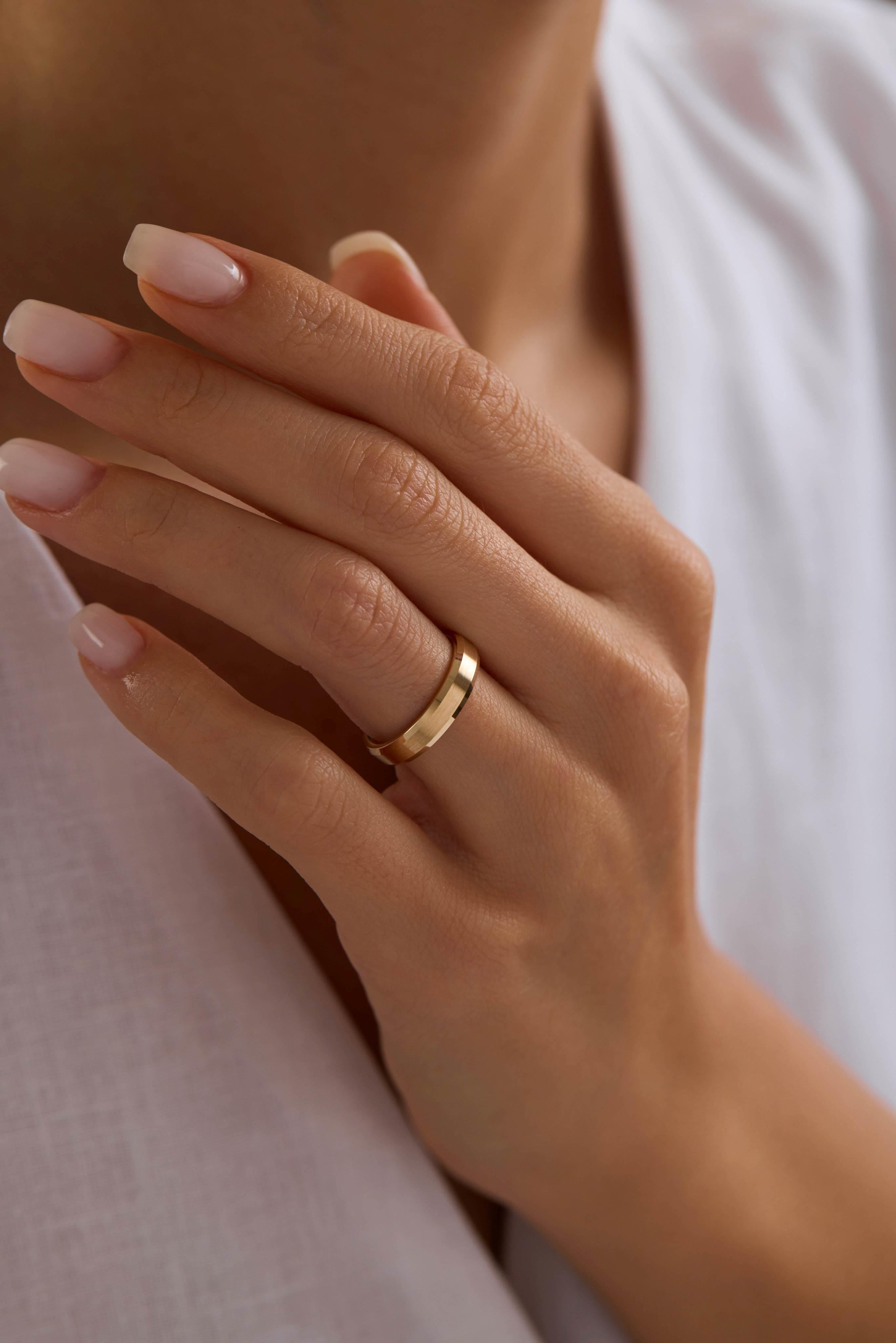 14 Ayar Klasik Fasetli Altın Alyans (4mm)