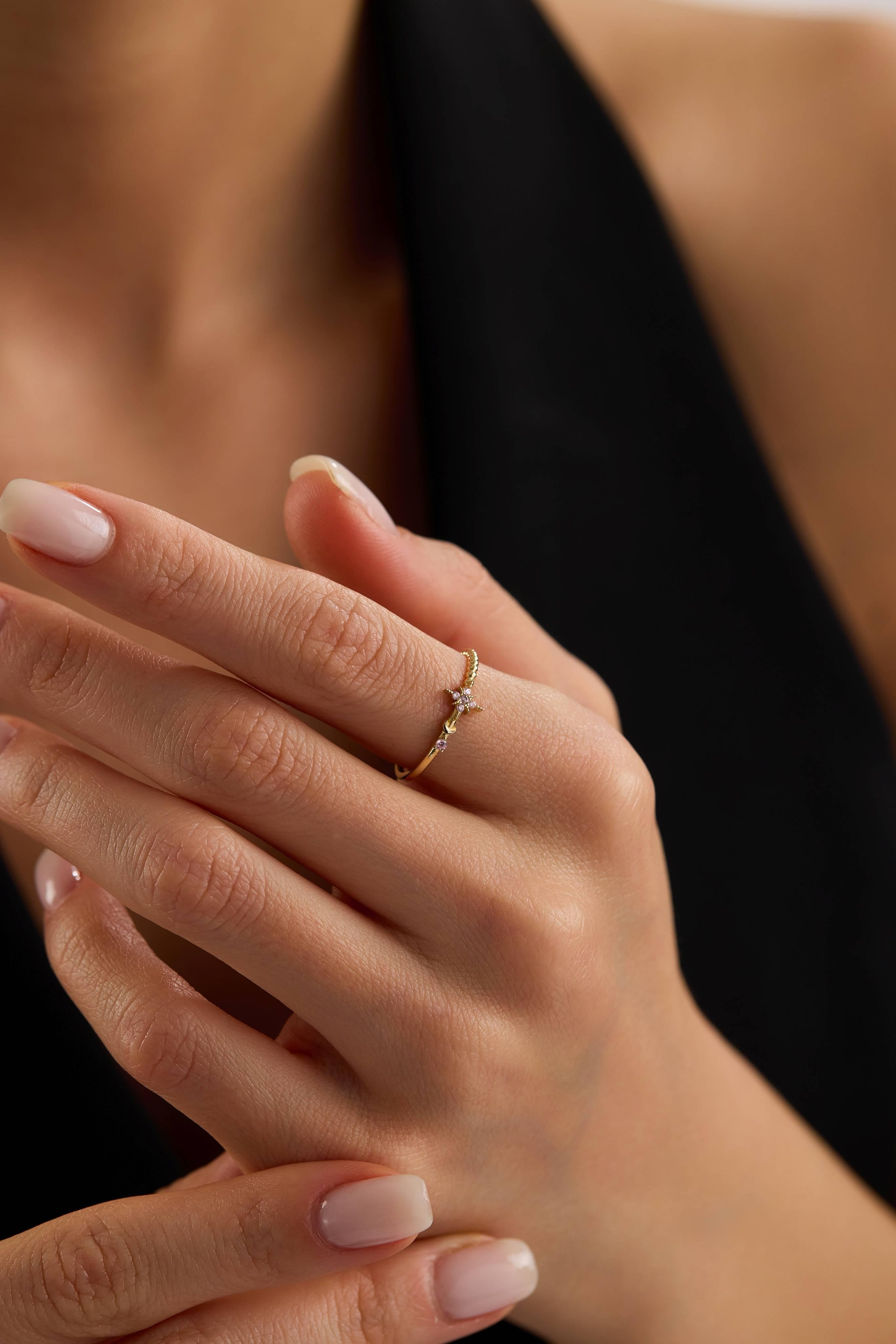 14 Ayar Kutup Yıldızı Motifli Altın Yüzük