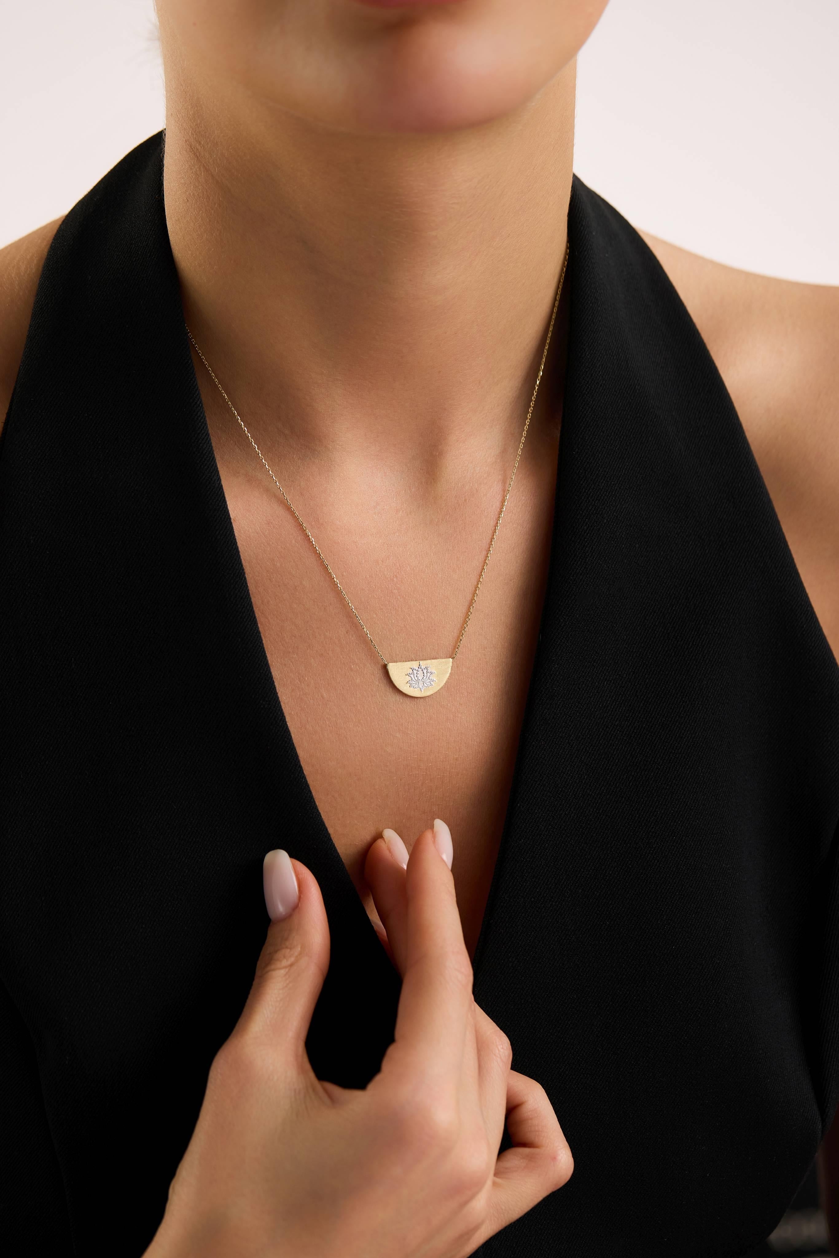 14 Ayar Lotus Altın Kolye