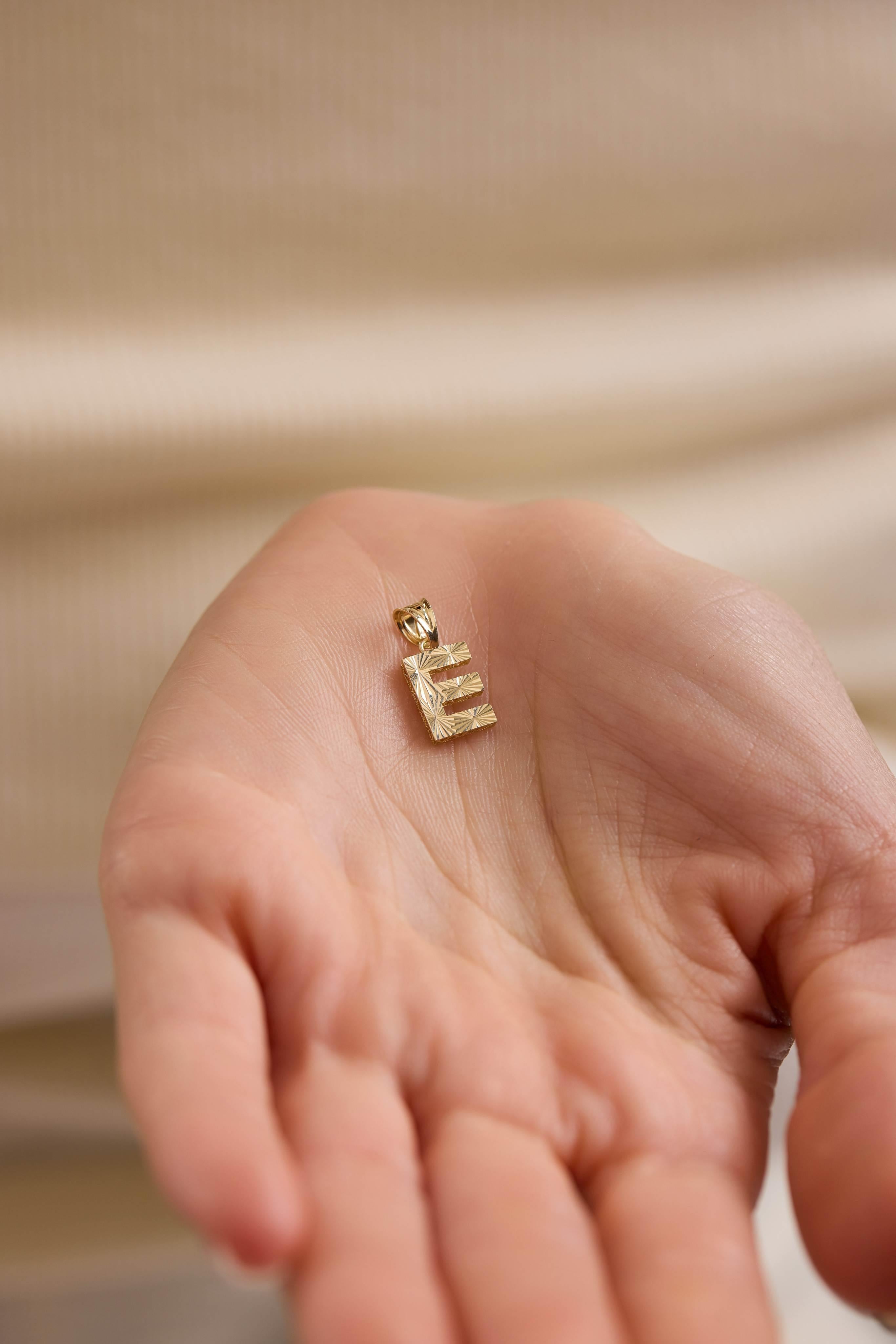 14 Ayar Mini Kalemli Altın Kolye Ucu